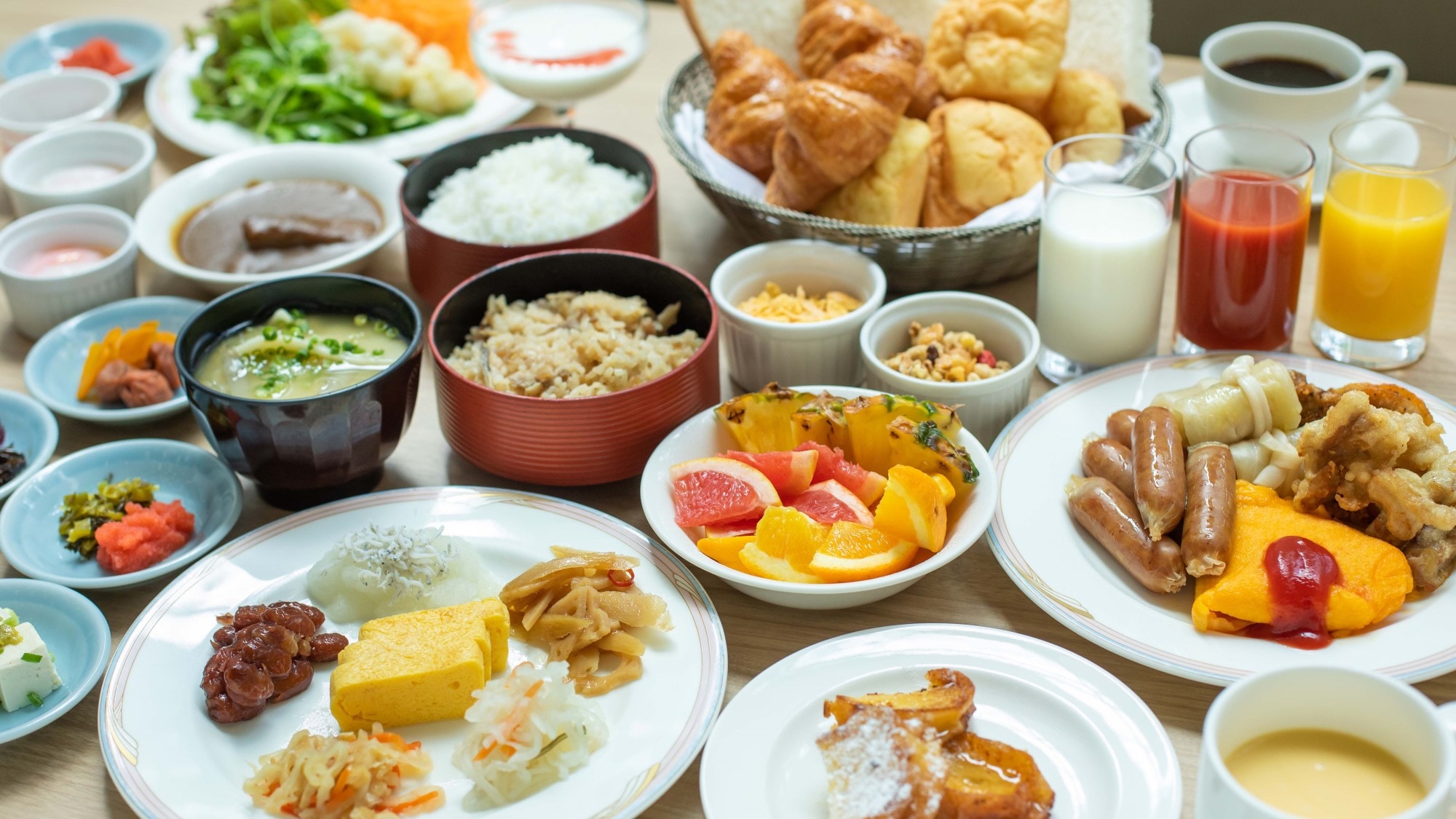 ■四葉花園■雞肉飯、雞肉天婦羅等豐富在地風味的日式和西式自助早餐