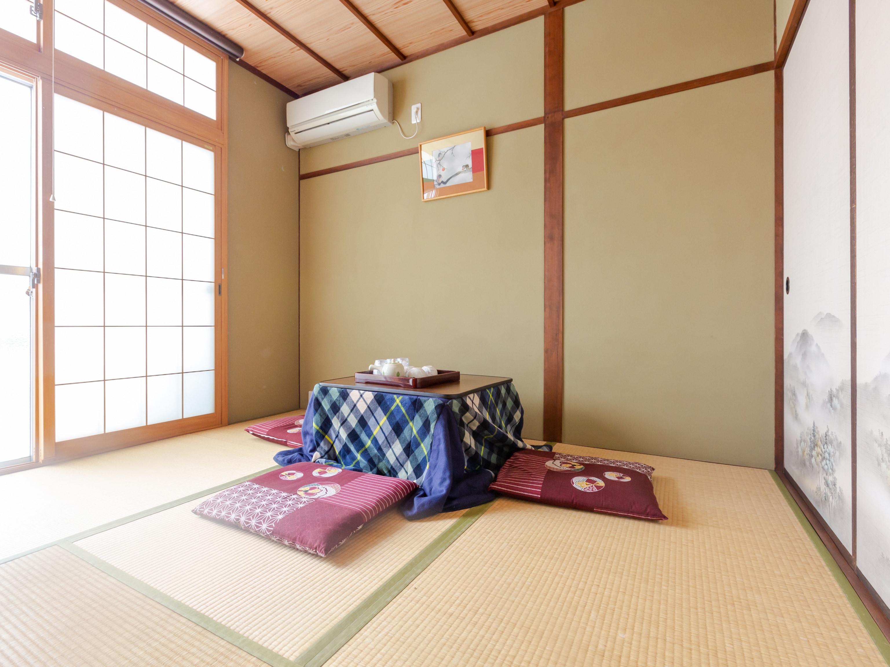 Japanese-style room for 1-2 people (no bath or toilet)