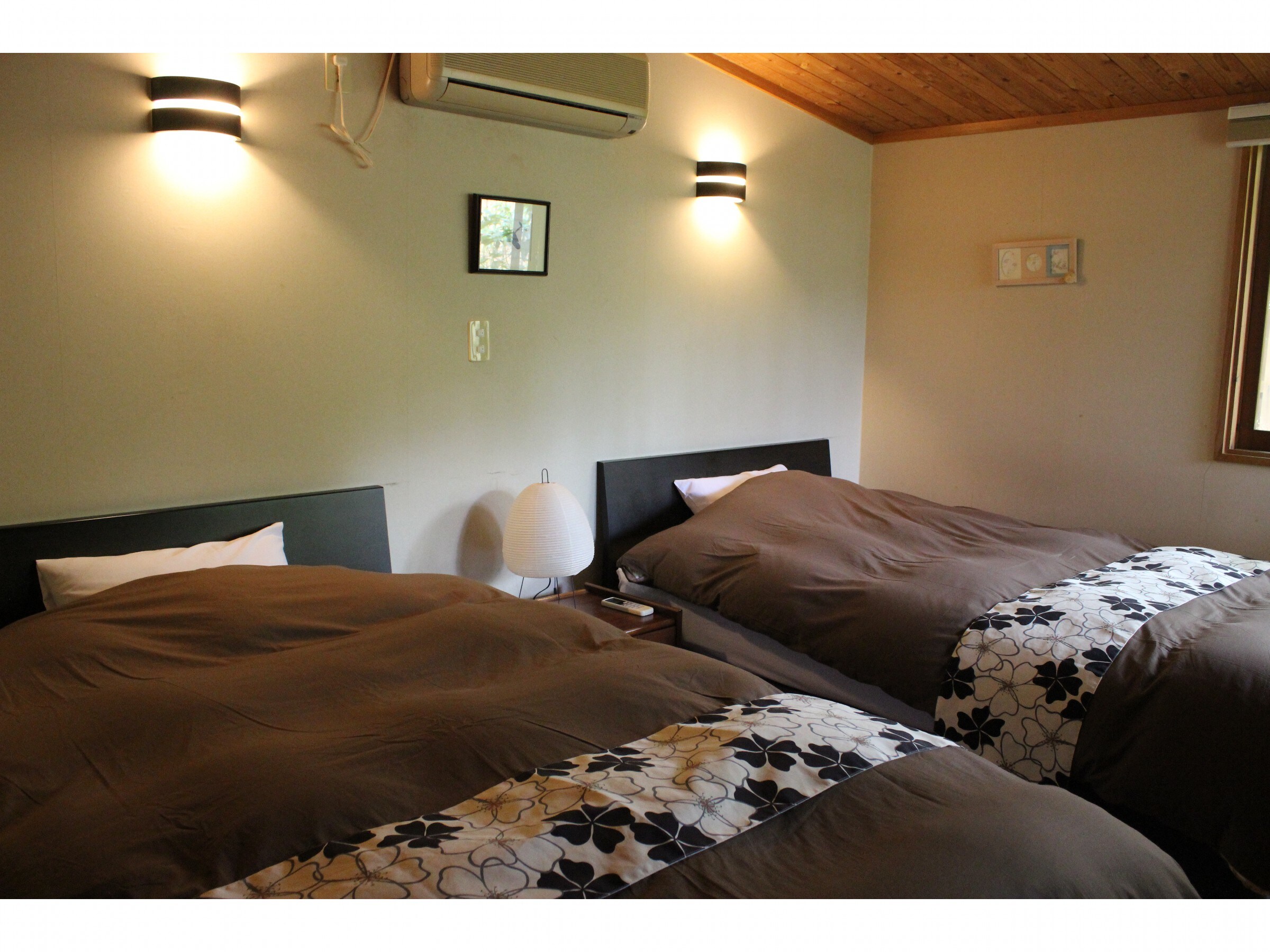 Japanese and Western room twin (example)