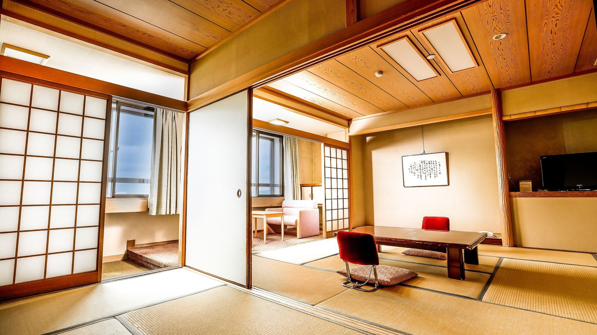 West Building 10 + 6 tatami Japanese-style room