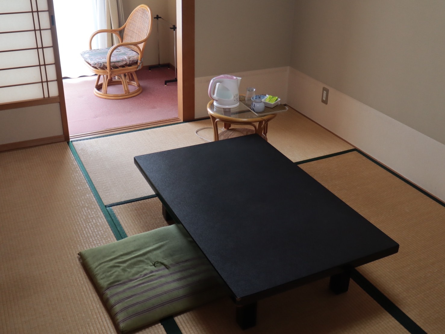 ■Japanese-style room■8 tatami mats along the river
