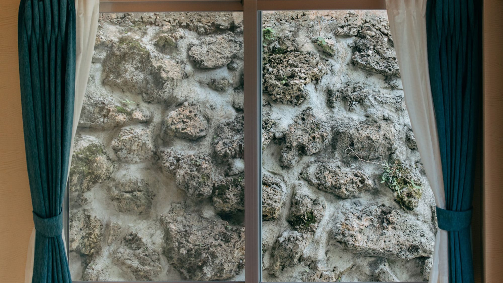 * [房間] 這將是一堵由硬化的天然石材製成的石牆。