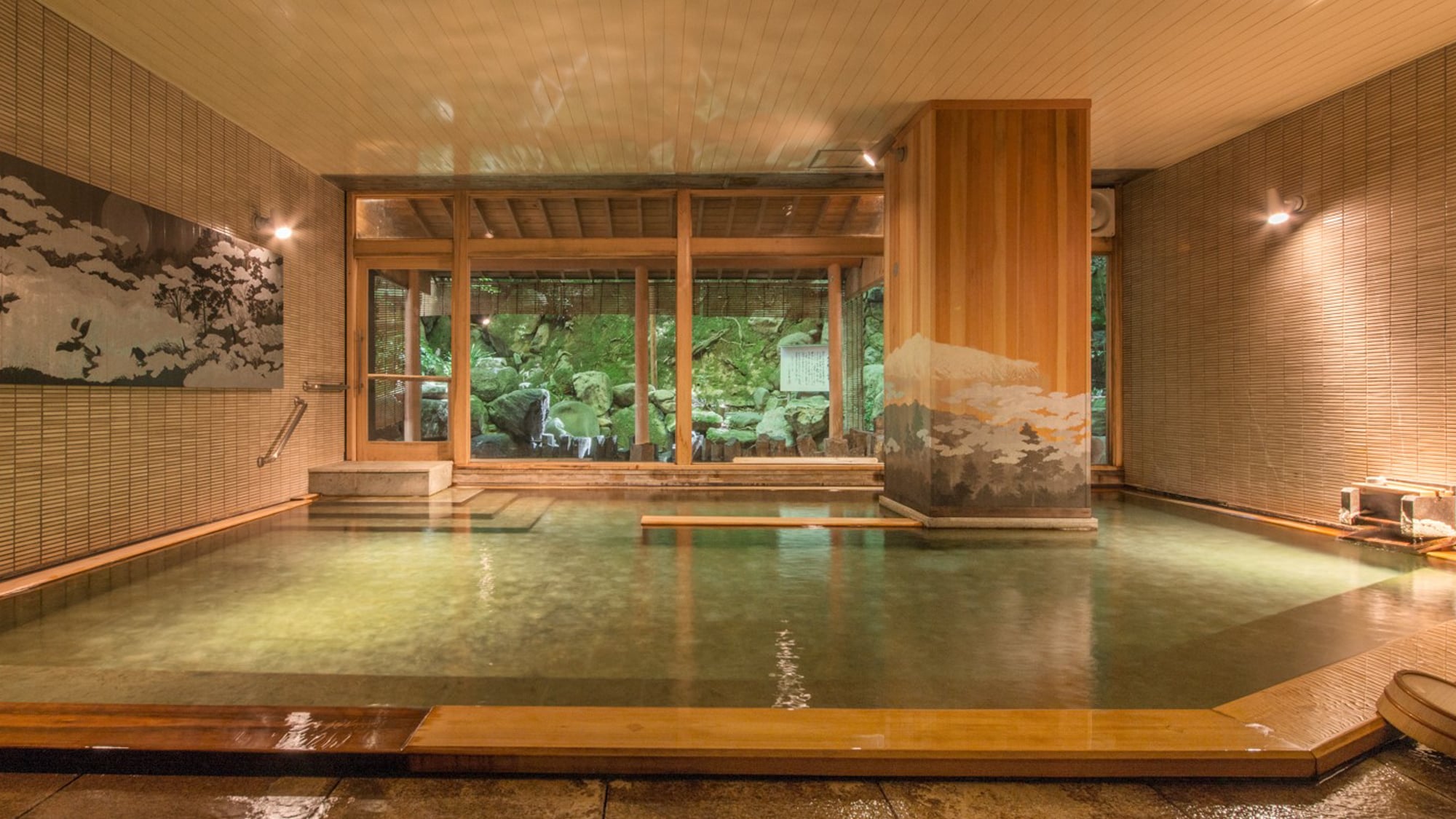 Large public bath, Harasenkaku