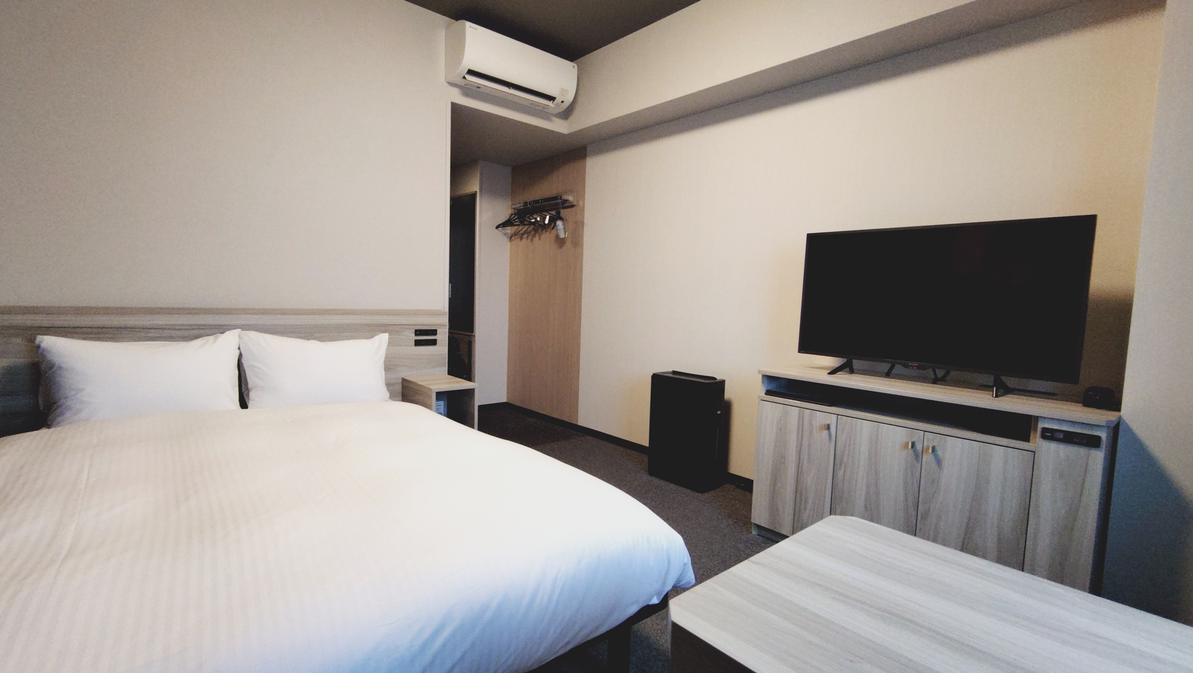 Semi-double room