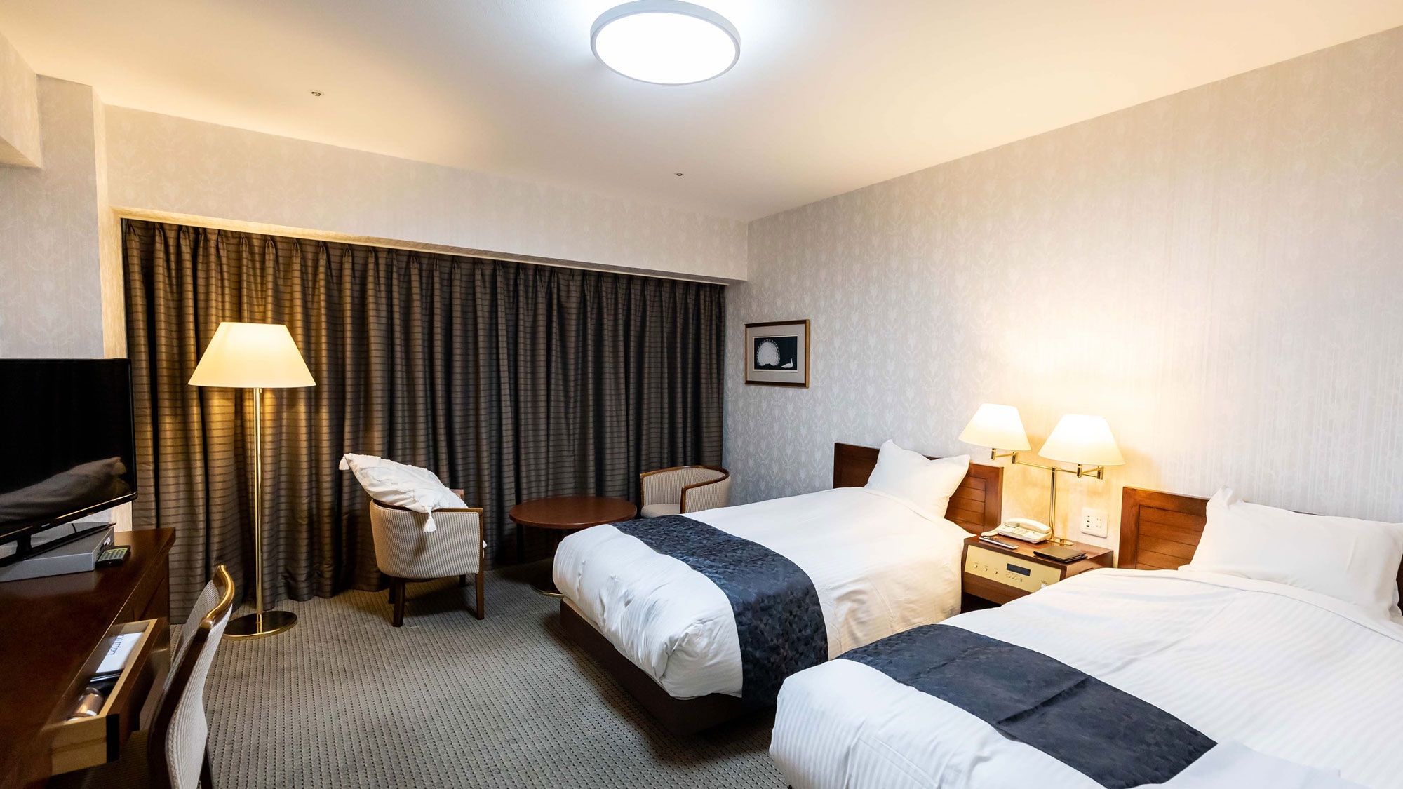 [Twin room] (daylight lighting)