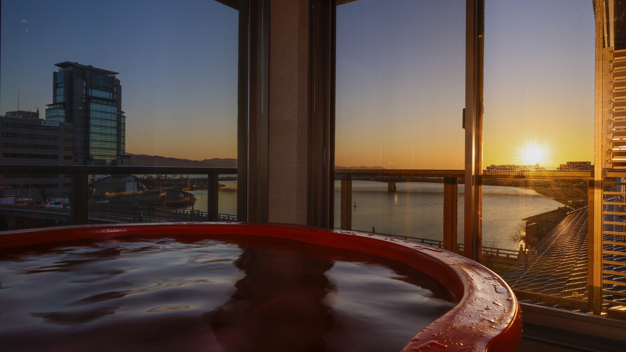 4th floor twin room with fine view bath / example
