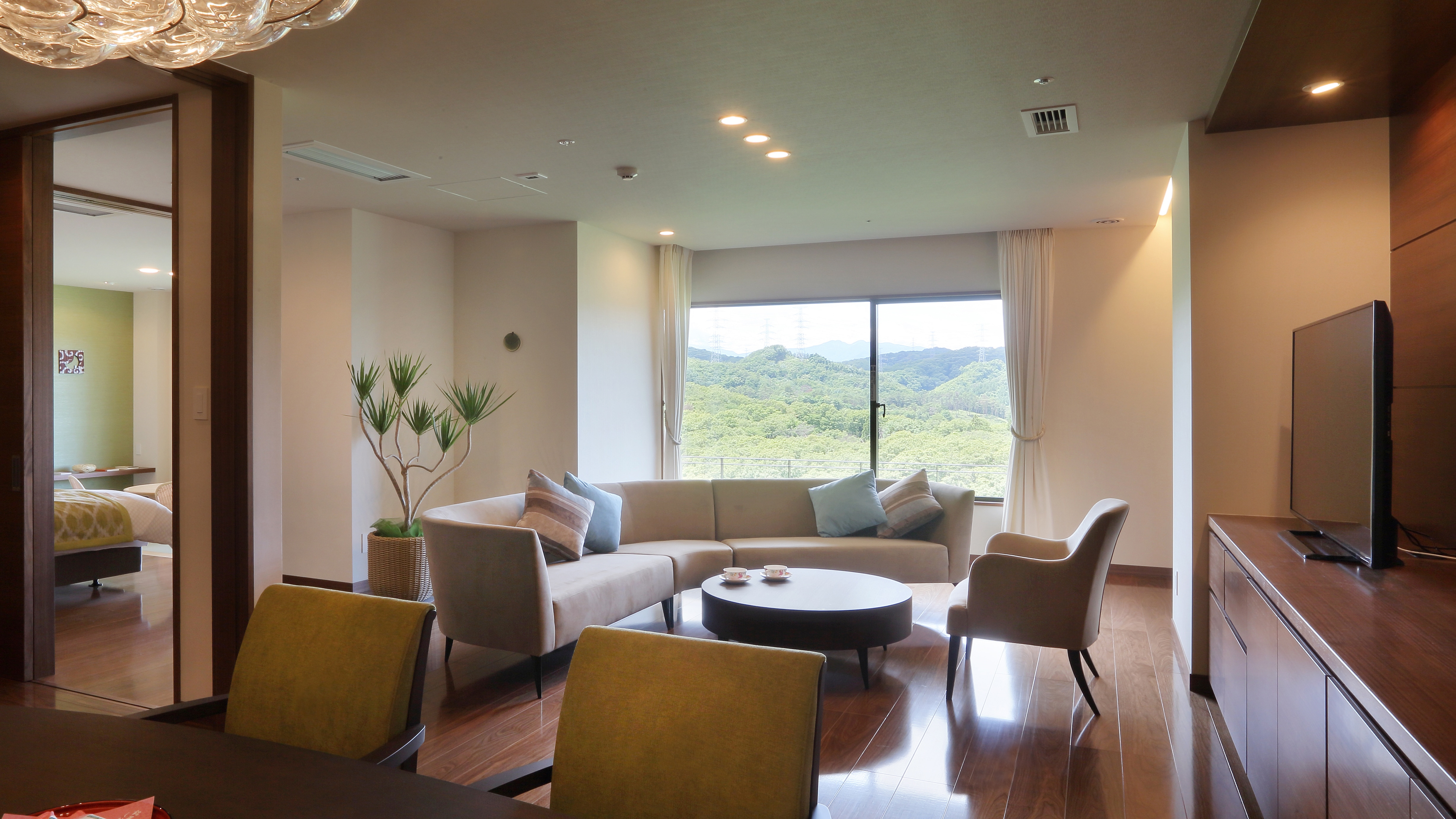 Japanese modern suite "Moonbow"