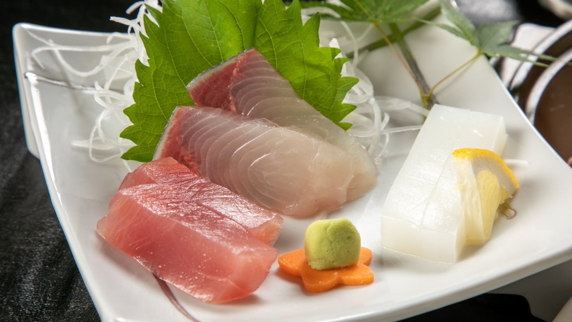 Dishes made with plenty of seasonal ingredients *Contents may vary depending on the season and what is available