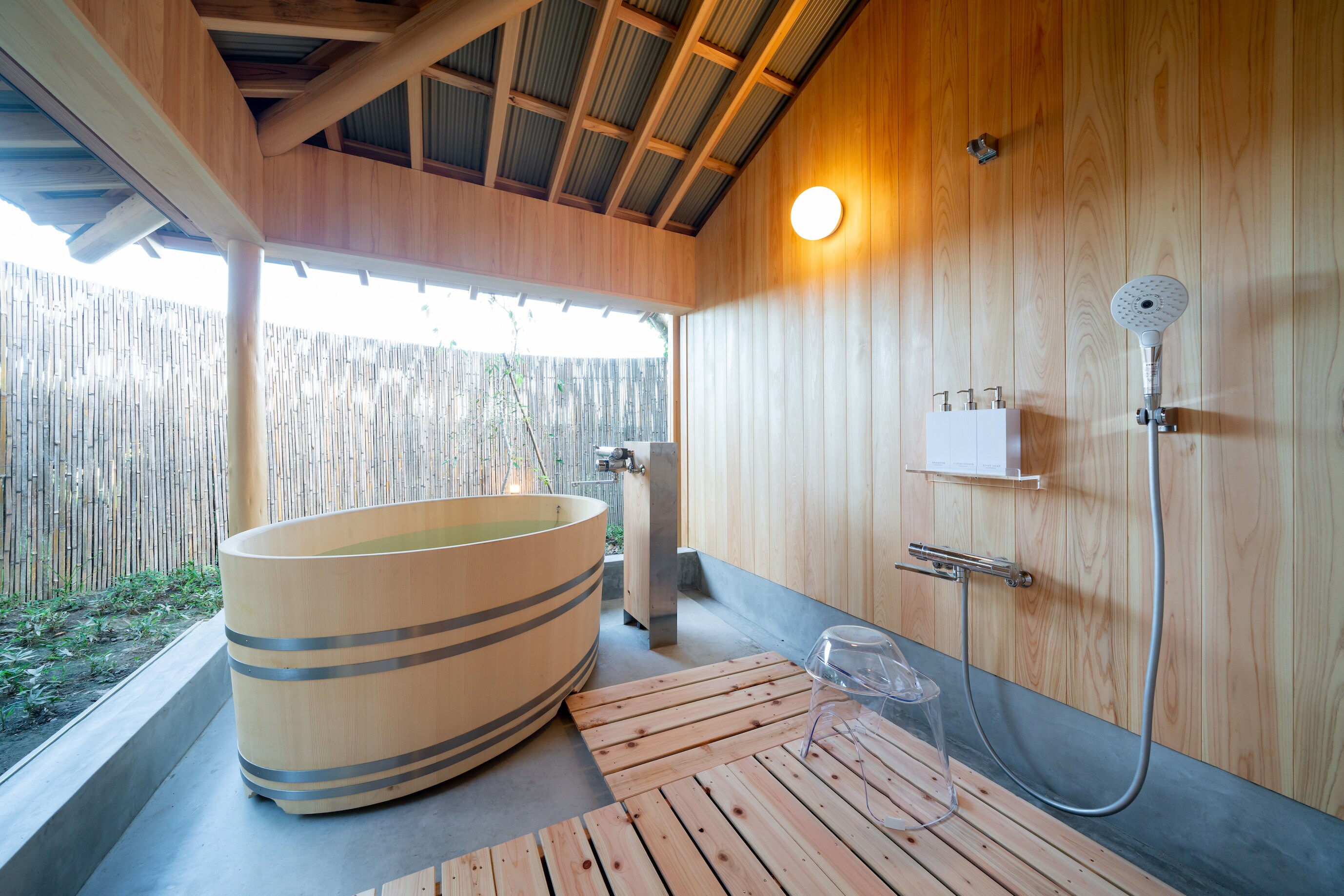 Storehouse Open-air bath
