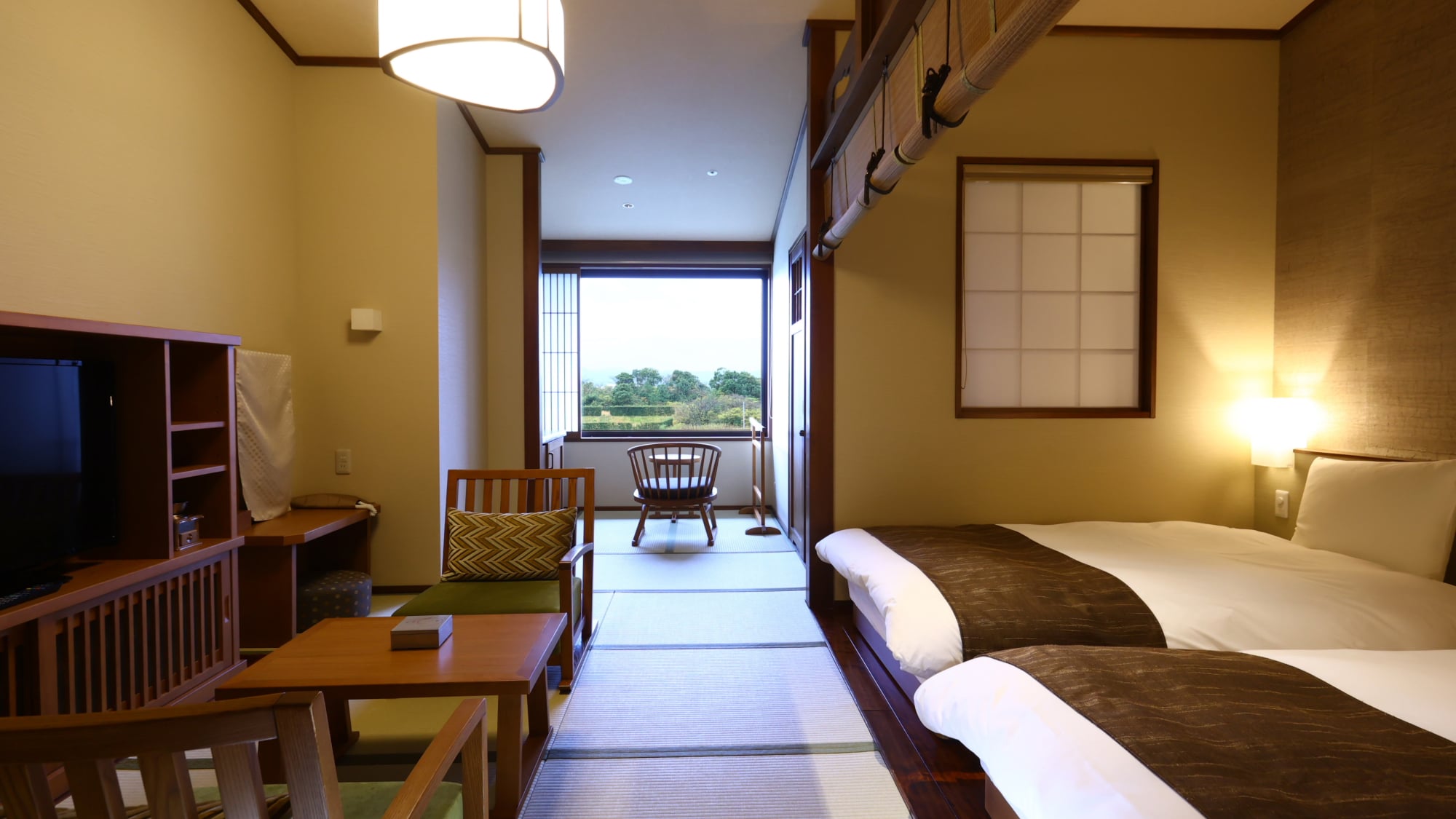 Japanese and Western room with cypress bath, 36 square meters / 3 people capacity