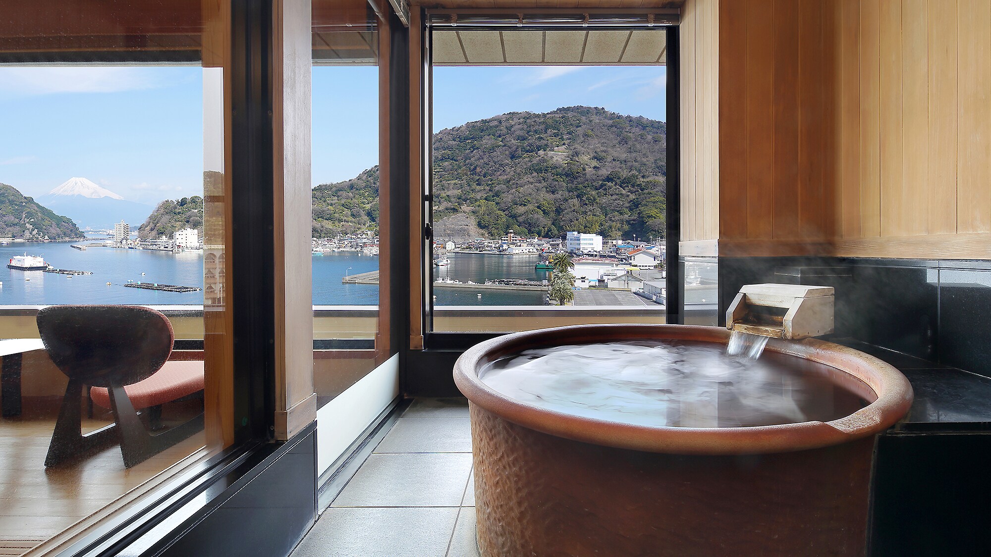 Japanese-style room with half open-air bath, 12 tatami mats, "Mi"