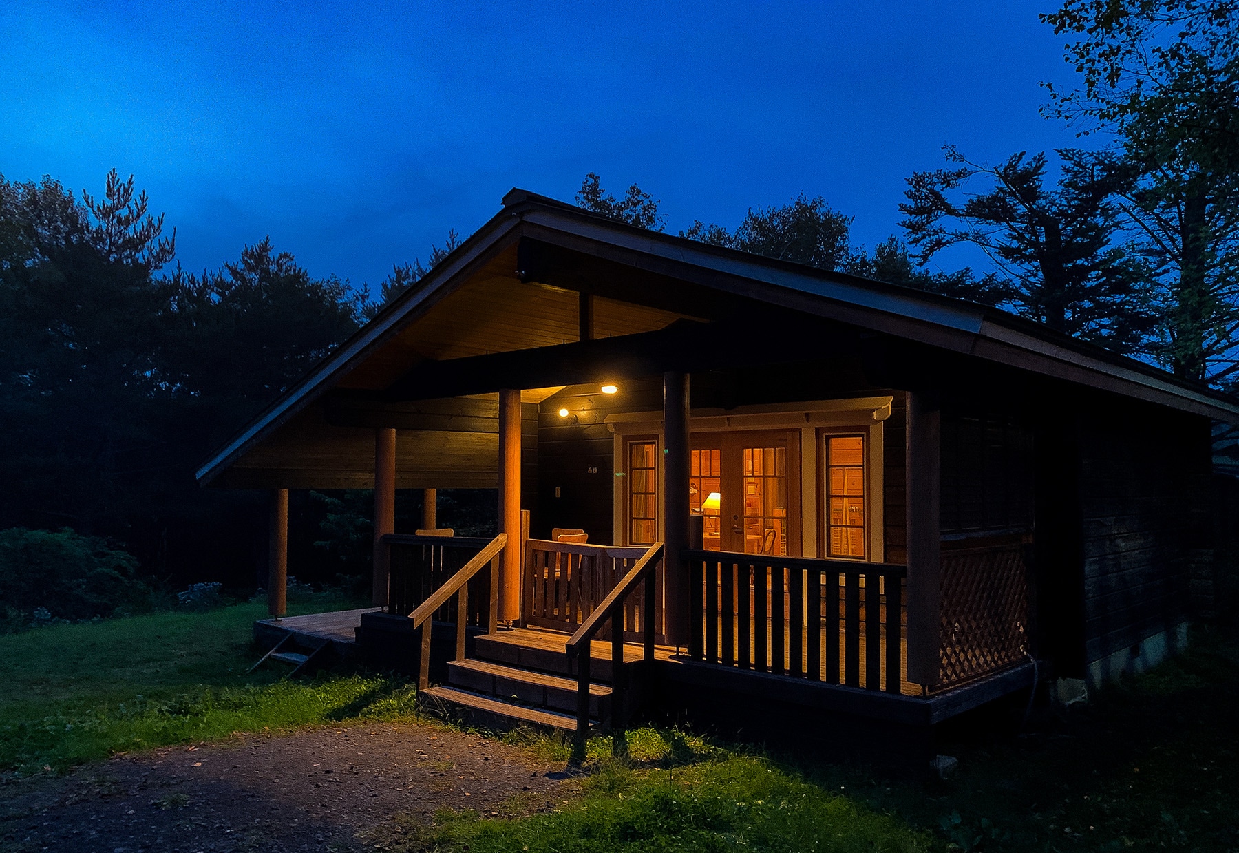 Cottage West_Evening Scenery