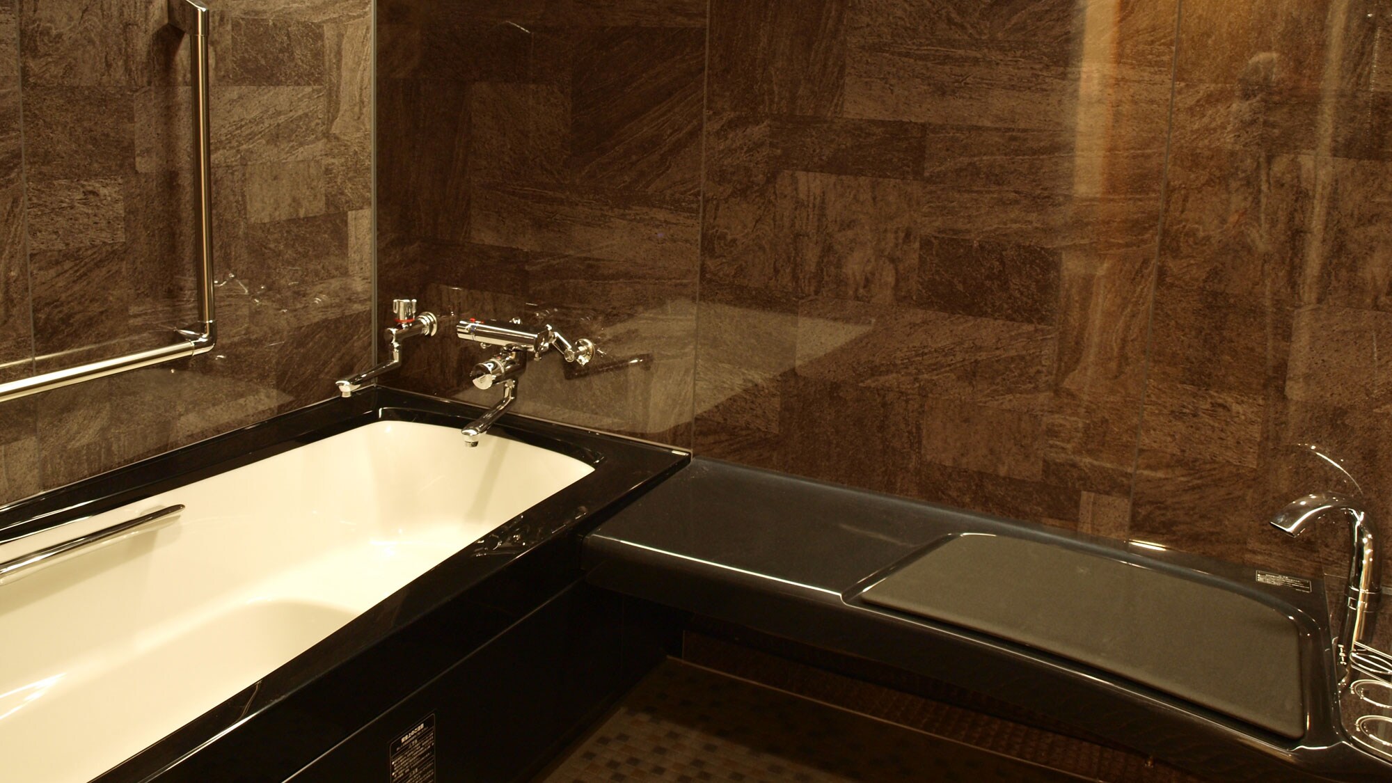  New building / Japanese and Western room (55㎡) Universal design