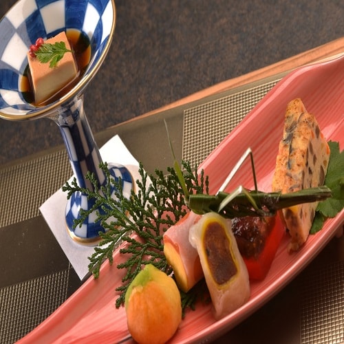 The restaurant also has a wide selection of appetizers, which is popular among women.