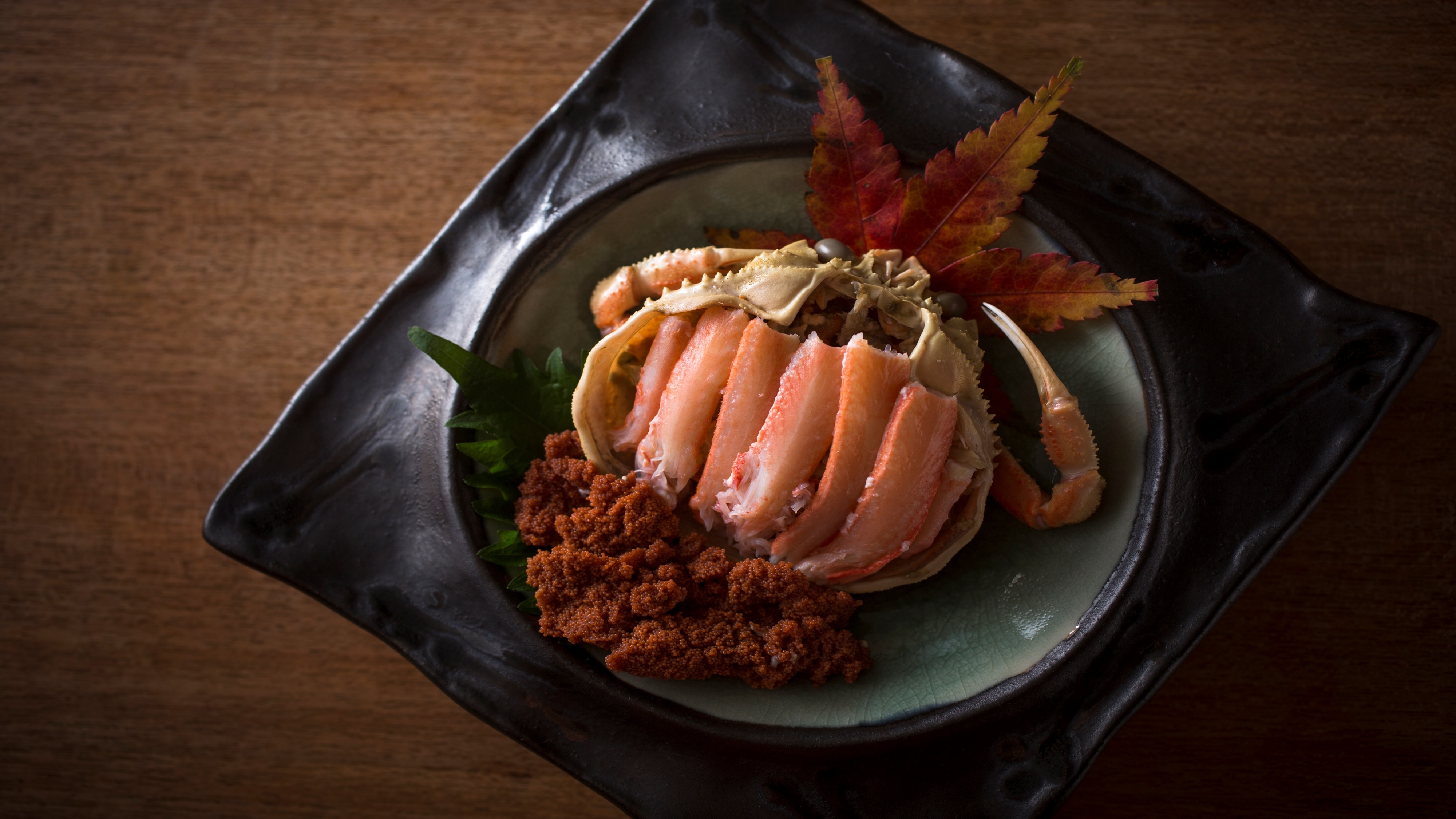 [Koppe Crab] Koppe Crab (ตัวเมีย) ของ Taiza นั้นยอดเยี่ยมด้วยไข่ปลาด้านนอกที่ห่อด้วยฟองและไข่ปลาด้านในที่อุดมไปด้วย!