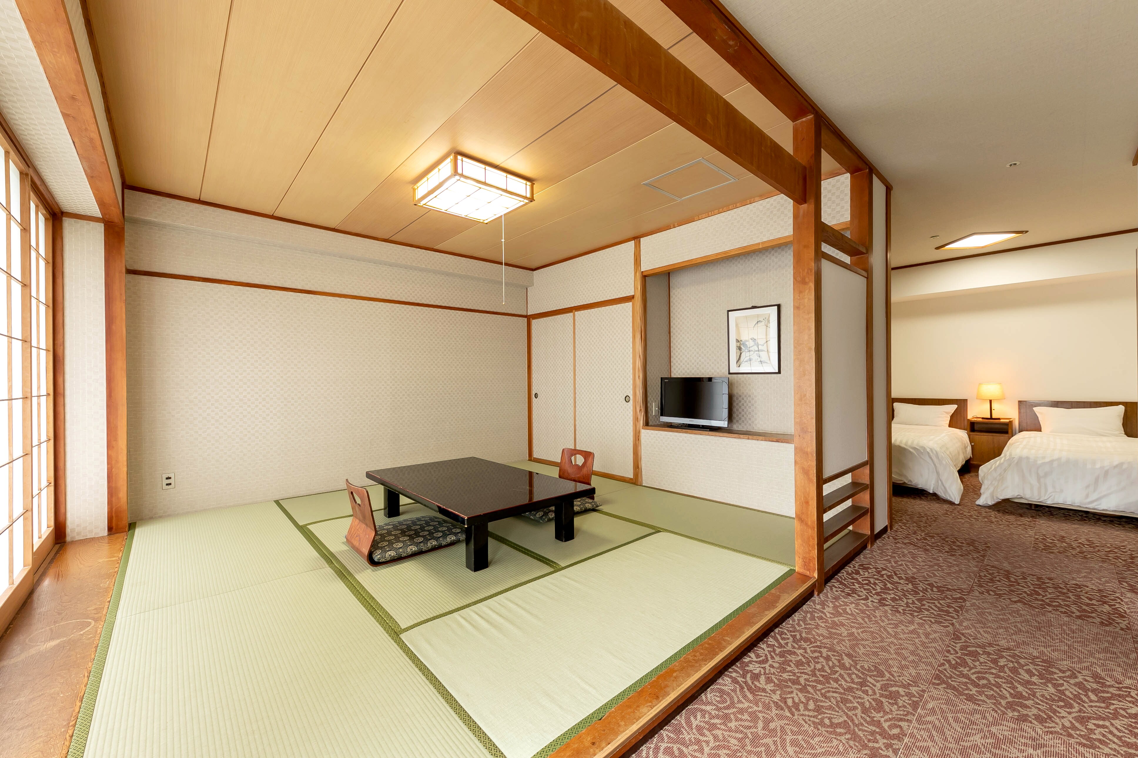 [อาคารหลัก] ตัวอย่างห้องแบบญี่ปุ่นและแบบตะวันตก (ปลอดบุหรี่)