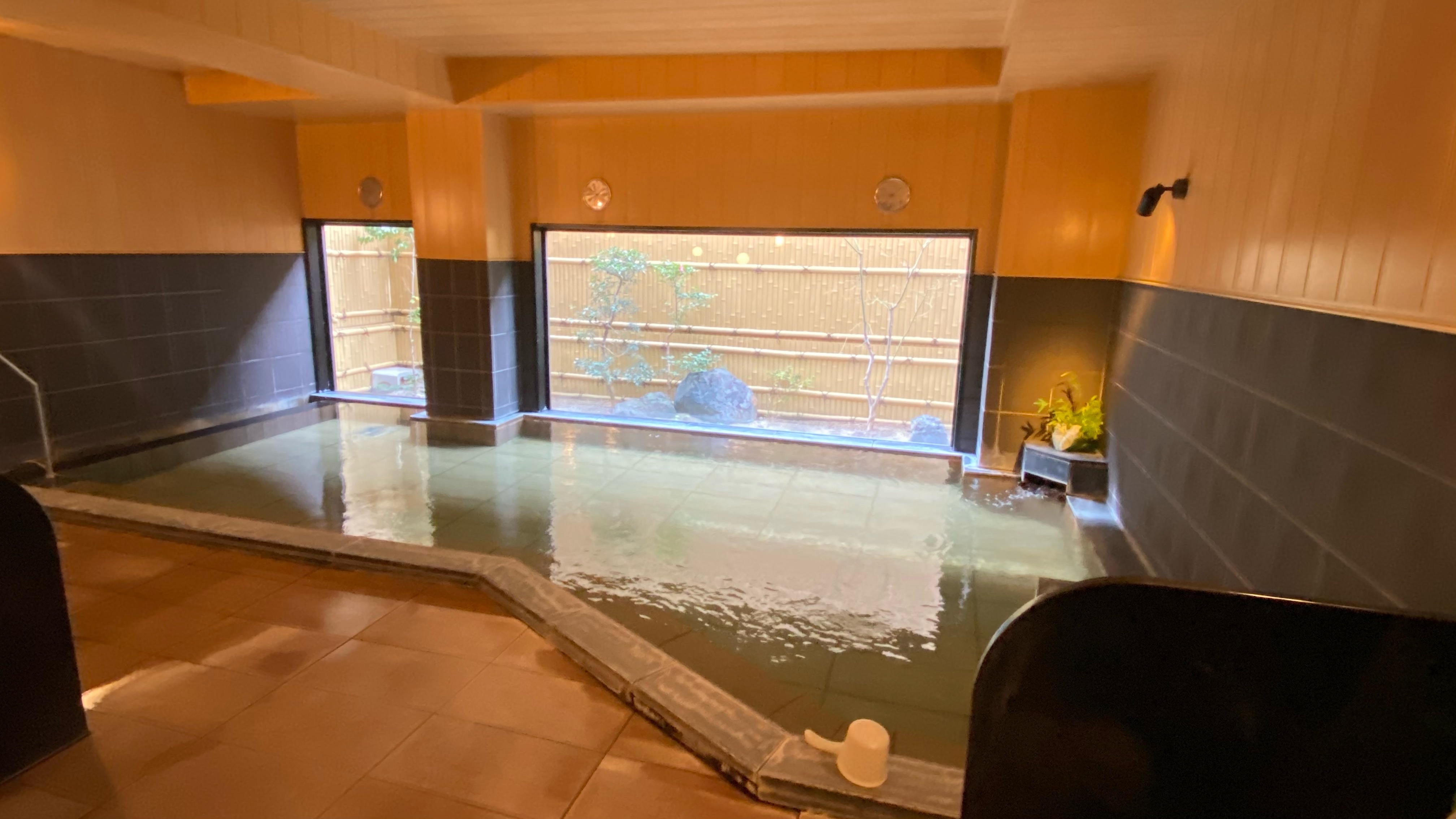 Natori Iwanuma Onsen“旅行者温泉”（加热/循环过滤型）/男士公共浴池