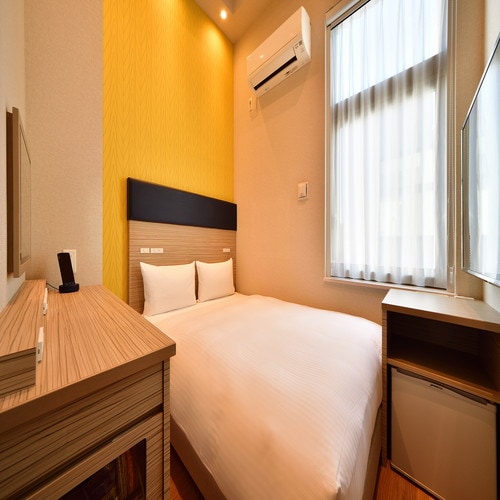 Standard Double Room A 140 cm wide double bed is available.