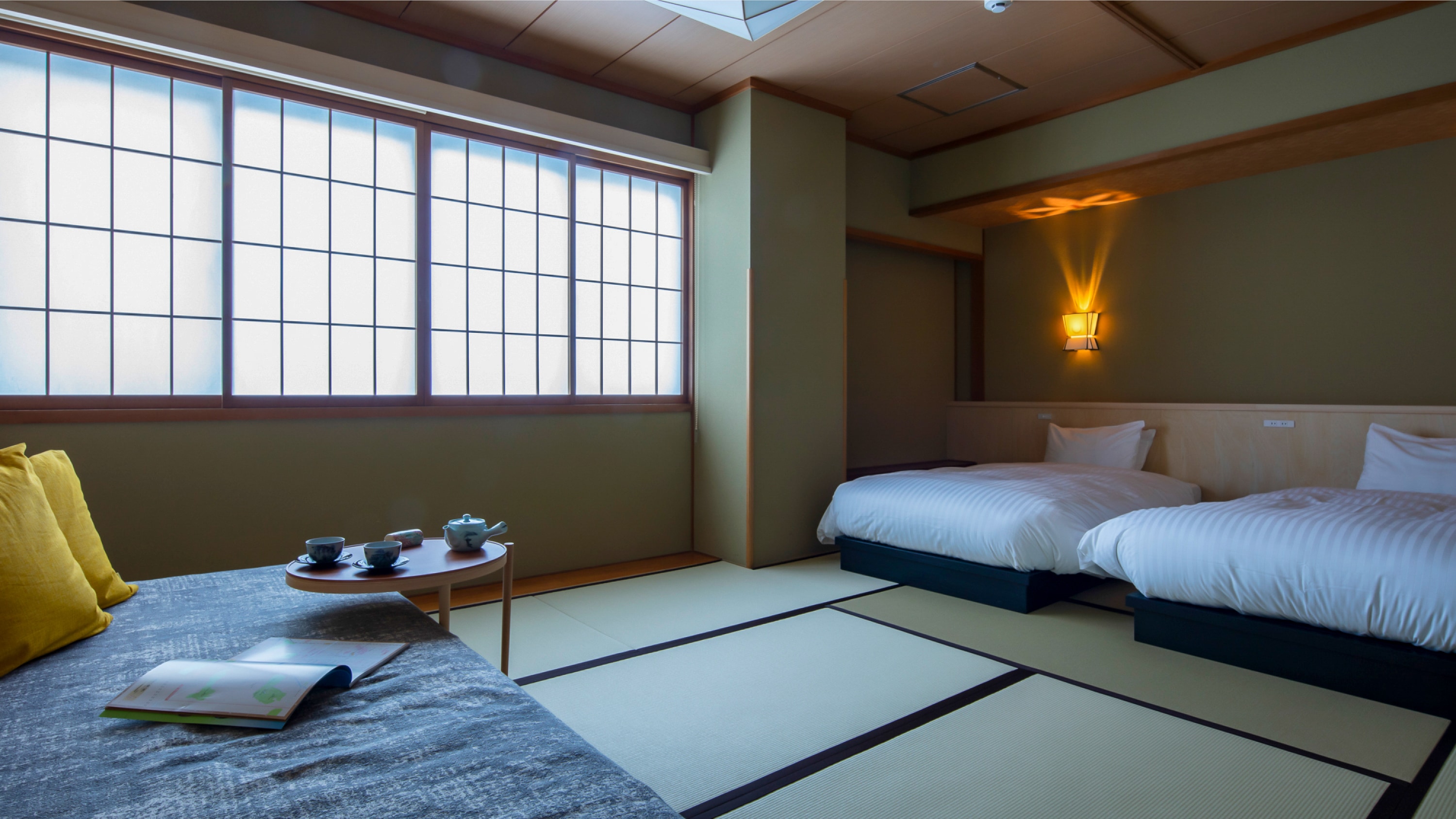bed type Japanese style room