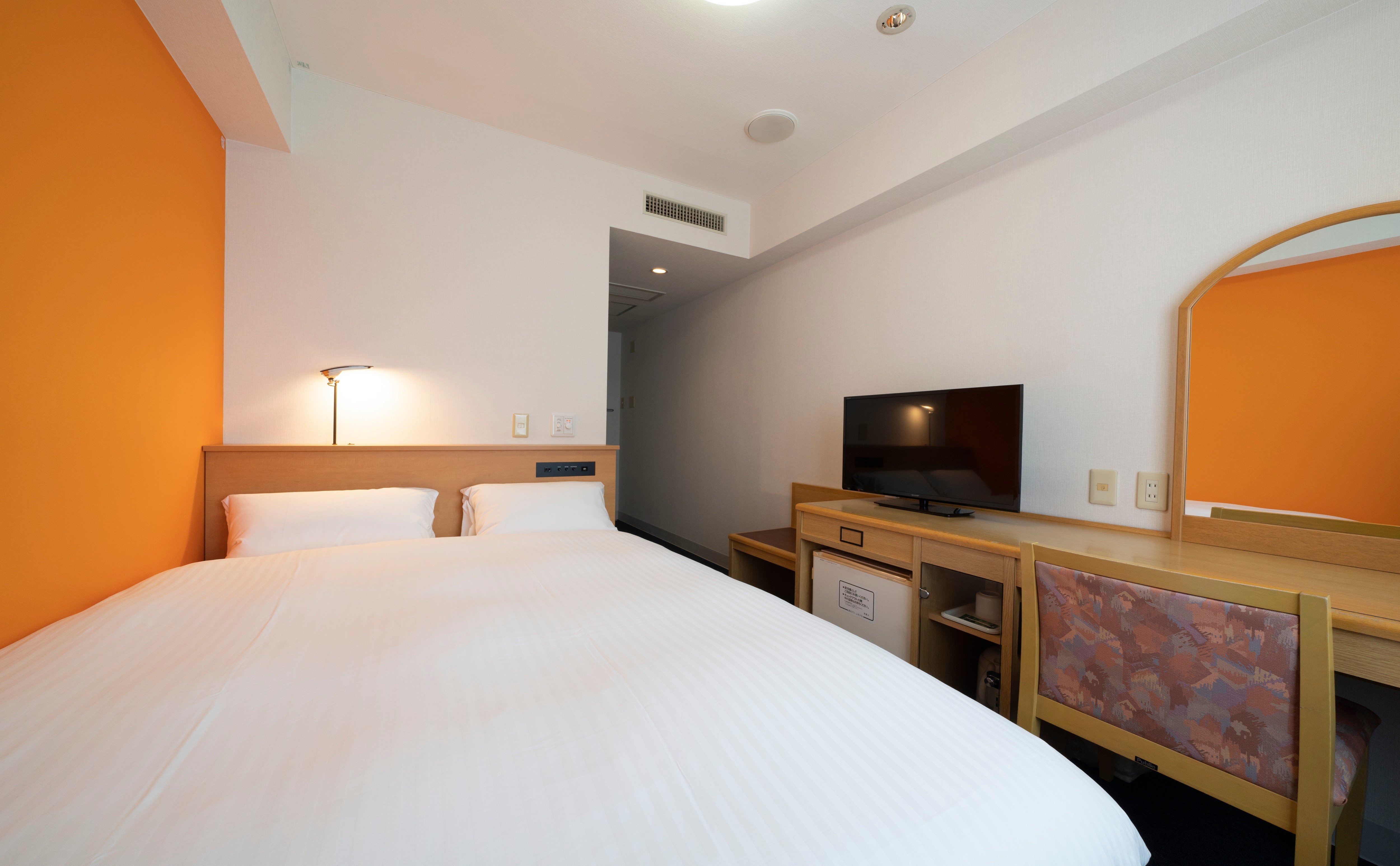 Double Standard (15m²) 140cm wide double bed