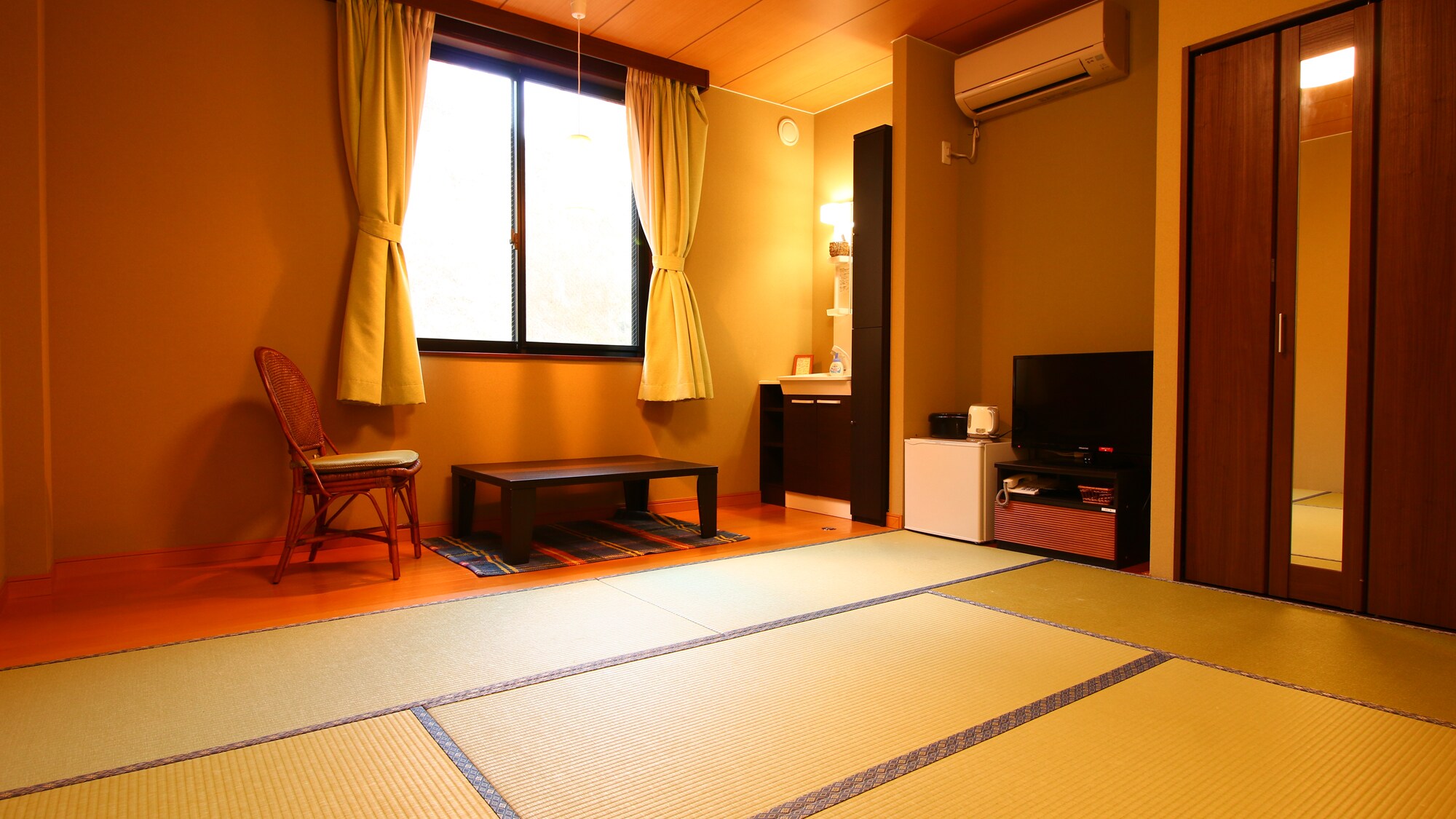 [Mountain-facing room] A neat and tidy room. Recommended for solo travelers.