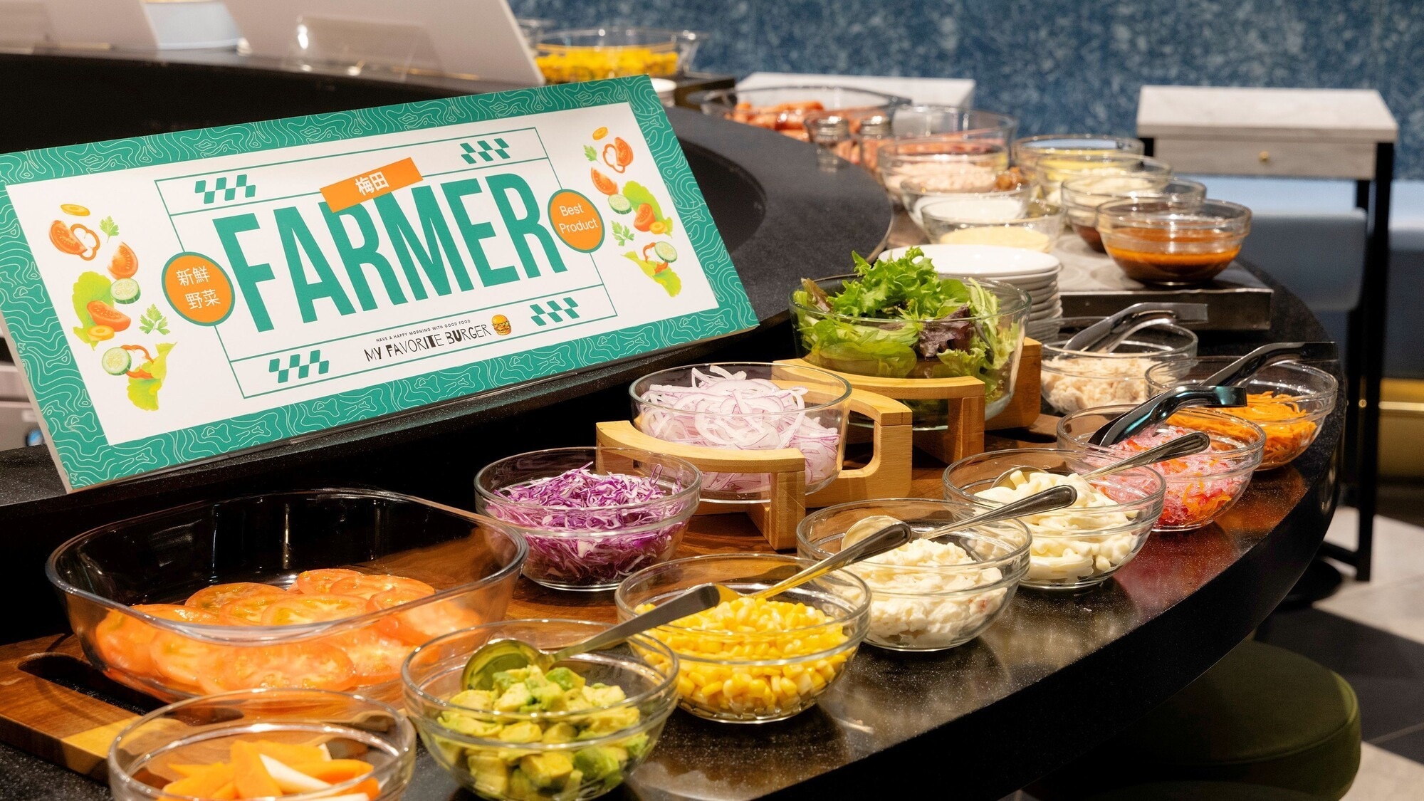 [Breakfast] Half buffet with choice of hamburger