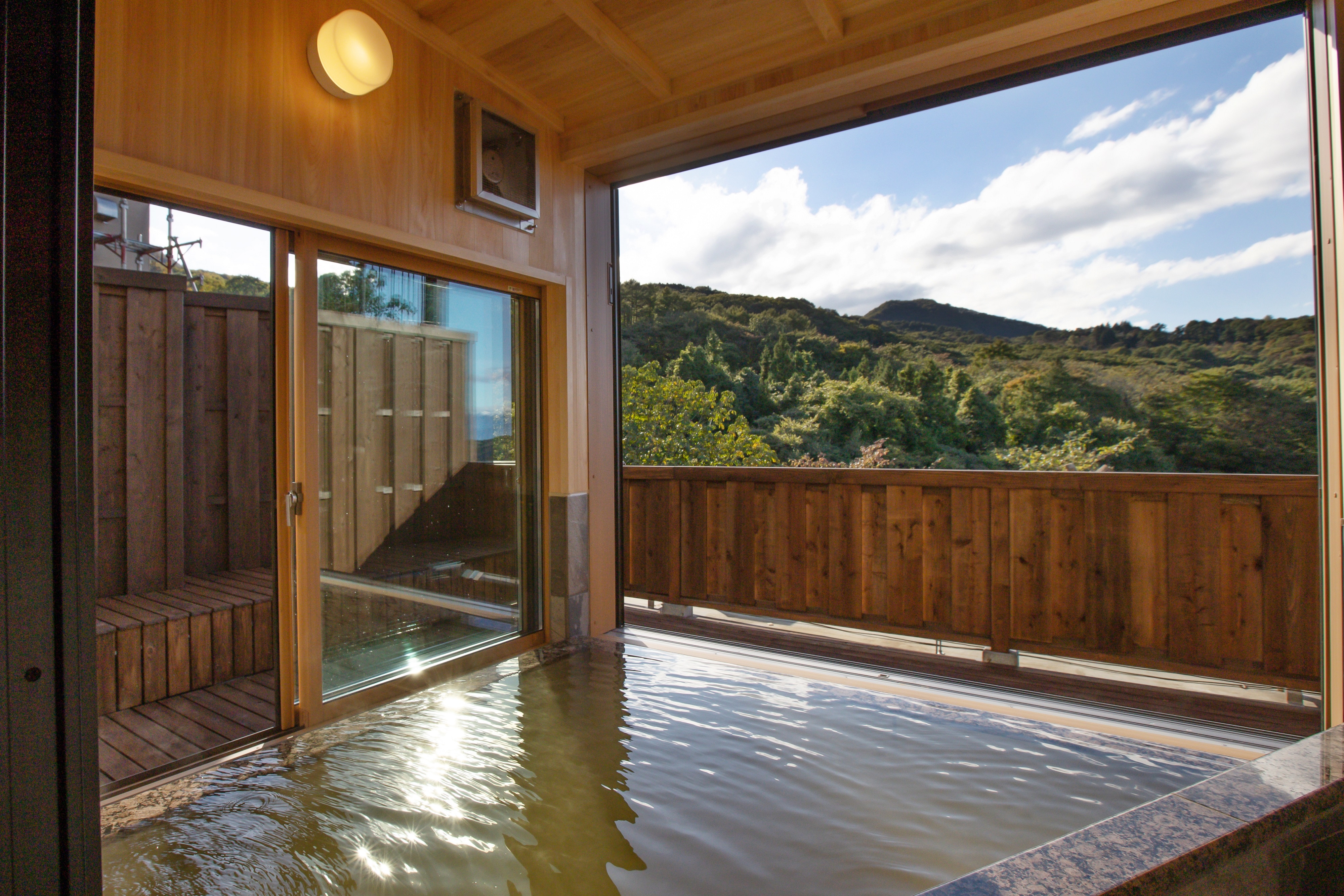 Room 155: Guest room with semi-open-air bath in the main building