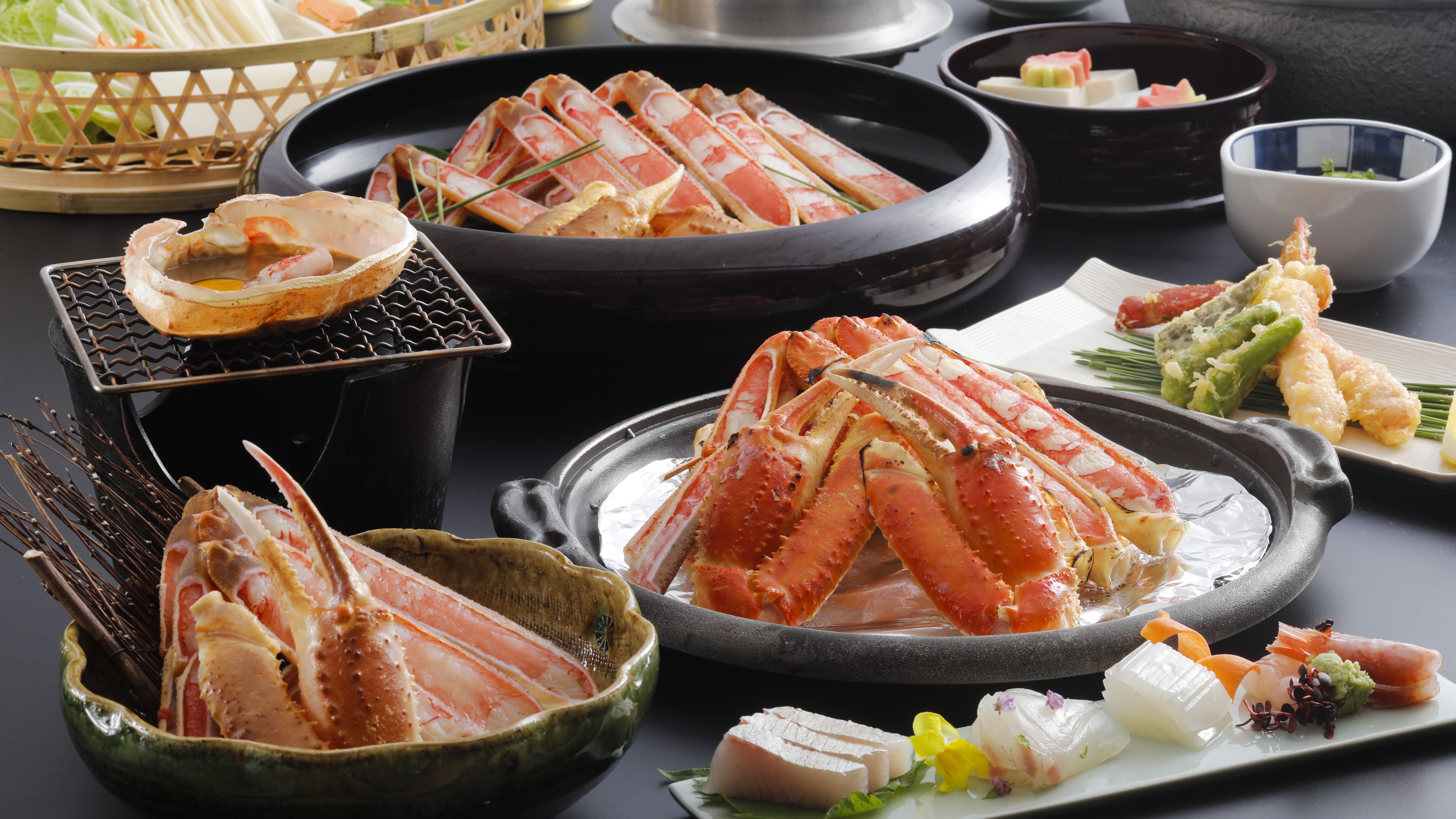 [Winter - Most popular at our hotel] Satake specialty: Crab teppanyaki! Crab course using 1.5 extra large crabs (approximately 900g/each)