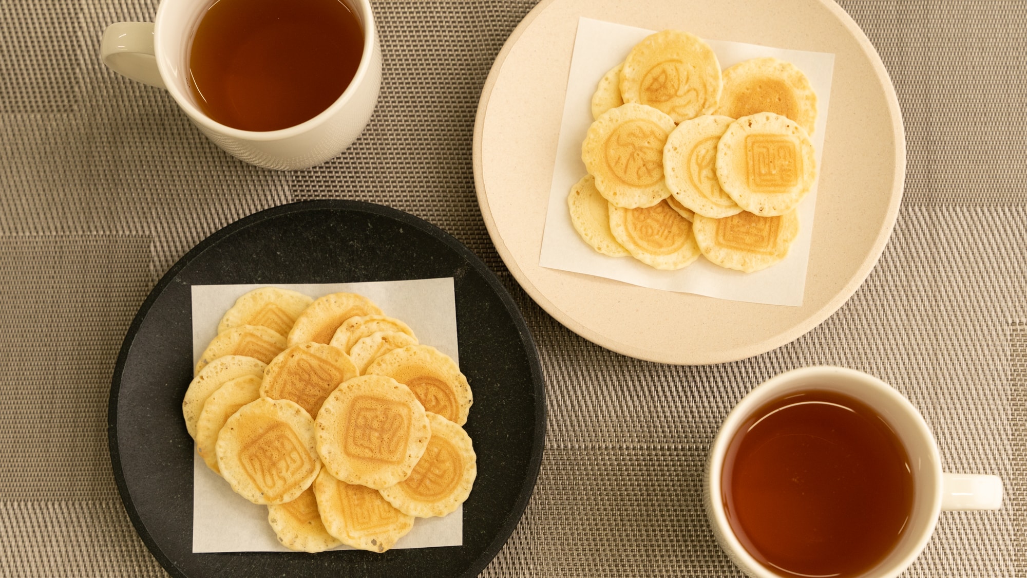 [Sweets Time] Enjoy some time experiencing the local area at the Library Cafe (free)