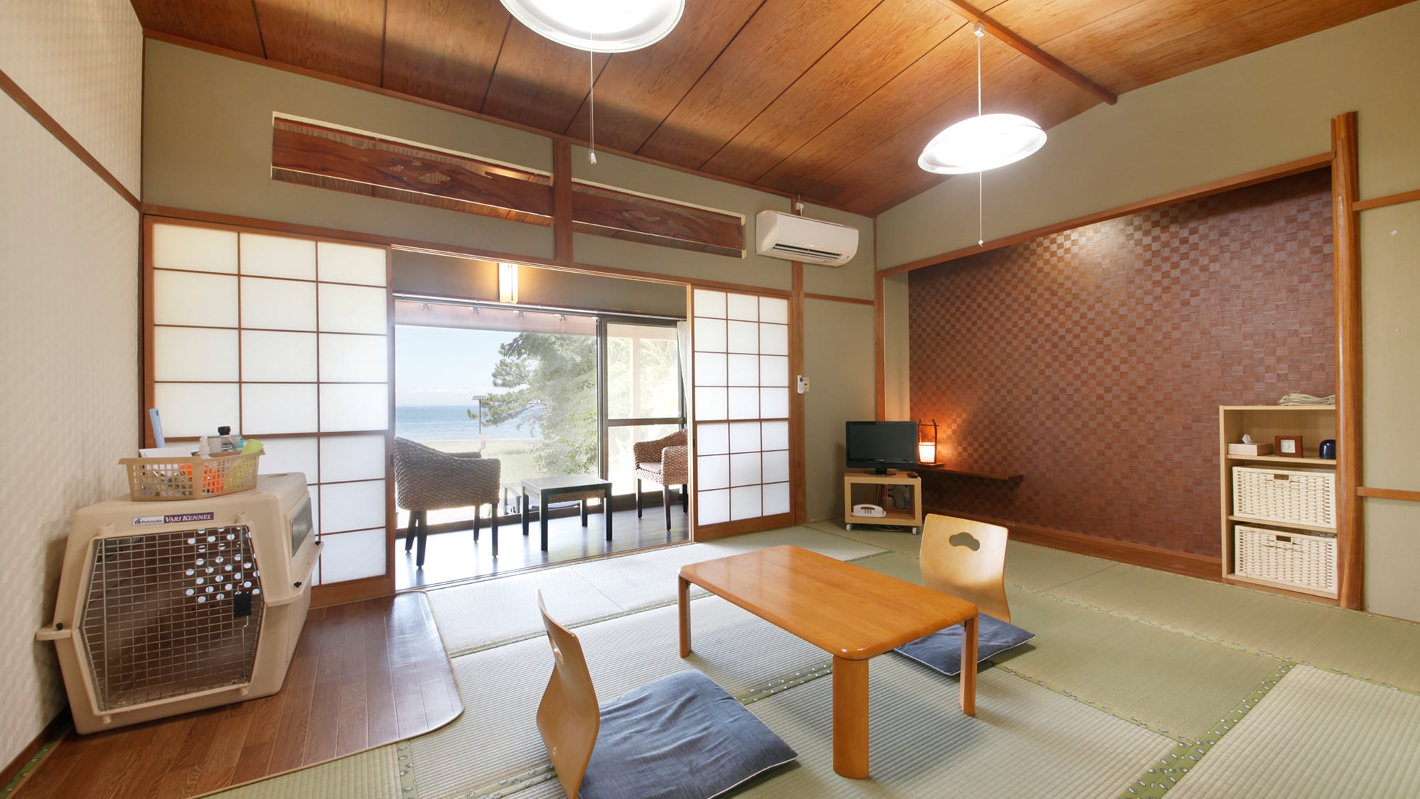 1F Oceanfront Japanese-style room ≪Sleeping in the same futon as your pet dog♪≫