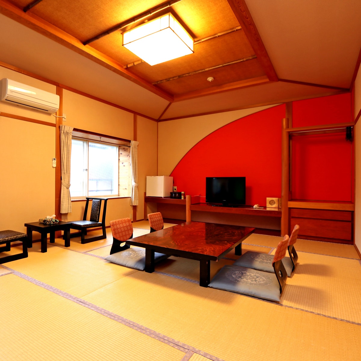 Group Japanese-style Room