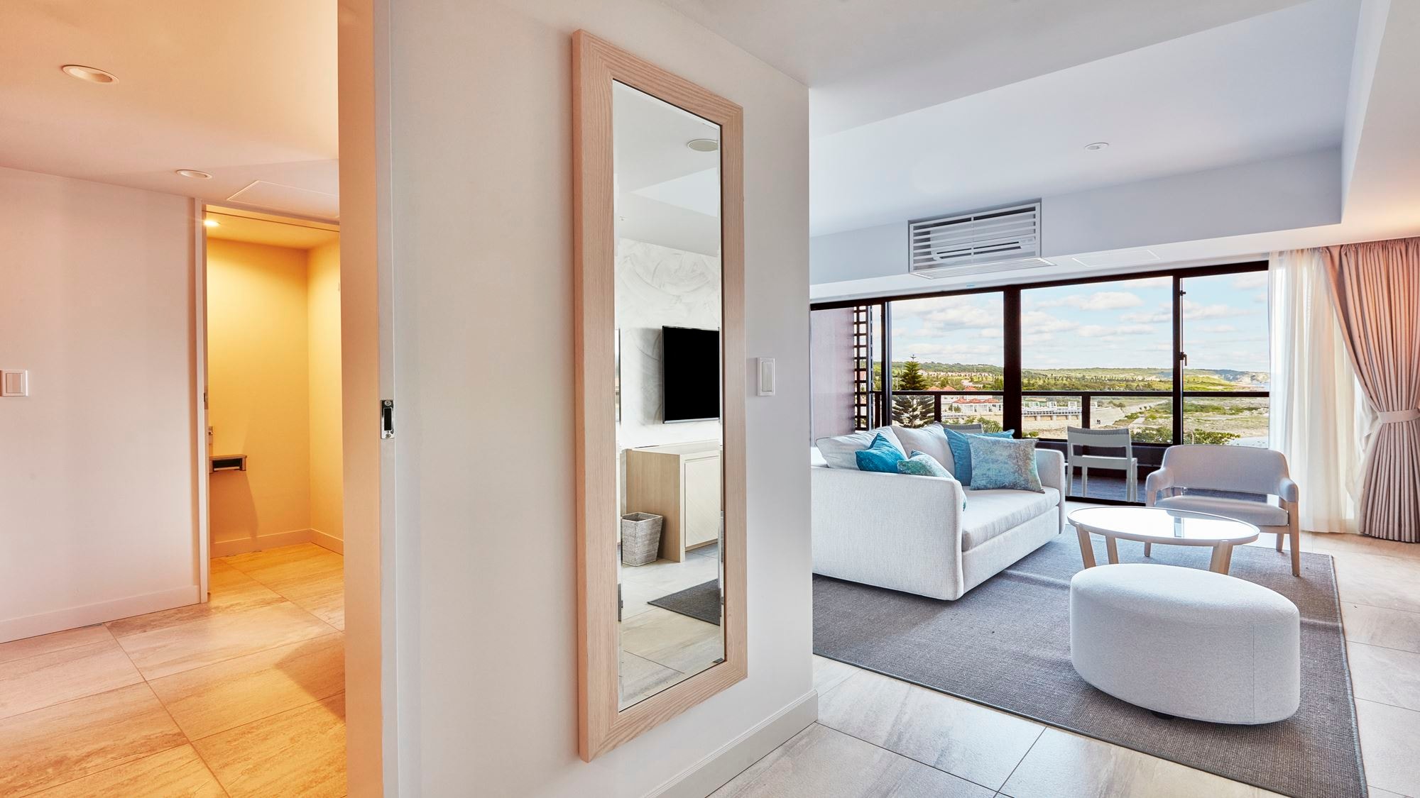 [Deluxe Large Twin (48 square meters/2nd-4th floors) <Ocean View>]