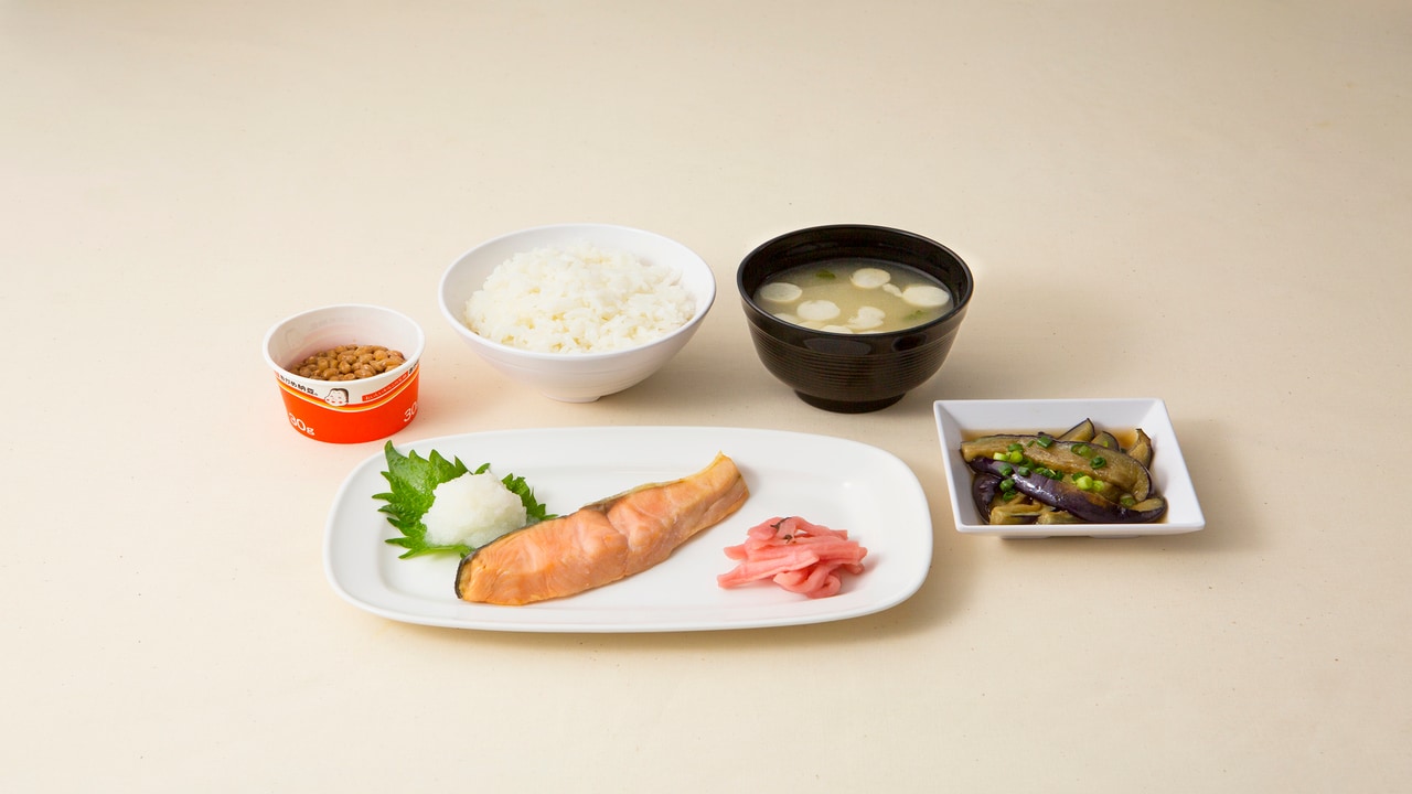 烤魚日式套餐（鮭魚）