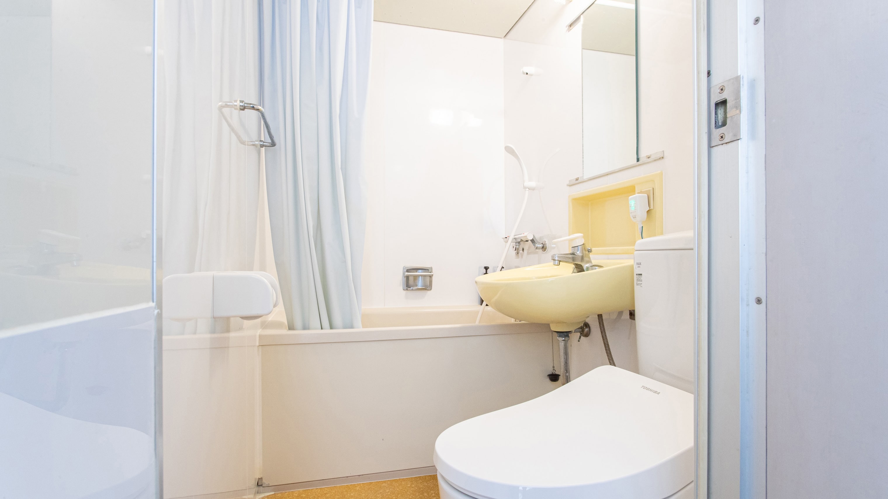 Unit bath