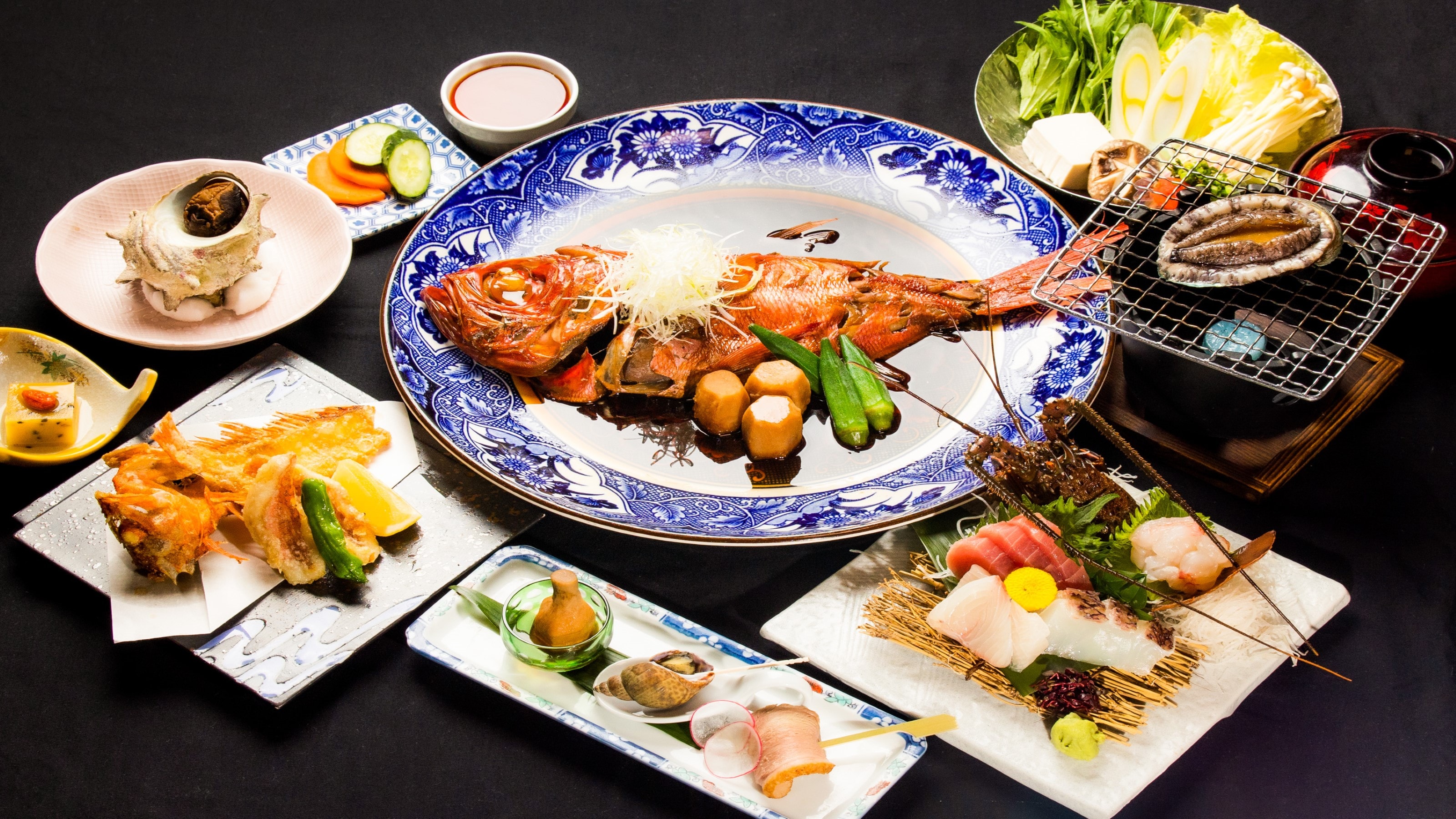 [อาหารทะเล 5 รสชาติ] เพลิดเพลินกับอาหารไคเซกิสุดหรู เช่น ปลากระพง หอยเป๋าฮื้อ กุ้งมังกร เปลือกโพกหัว และปลาแมงป่อง