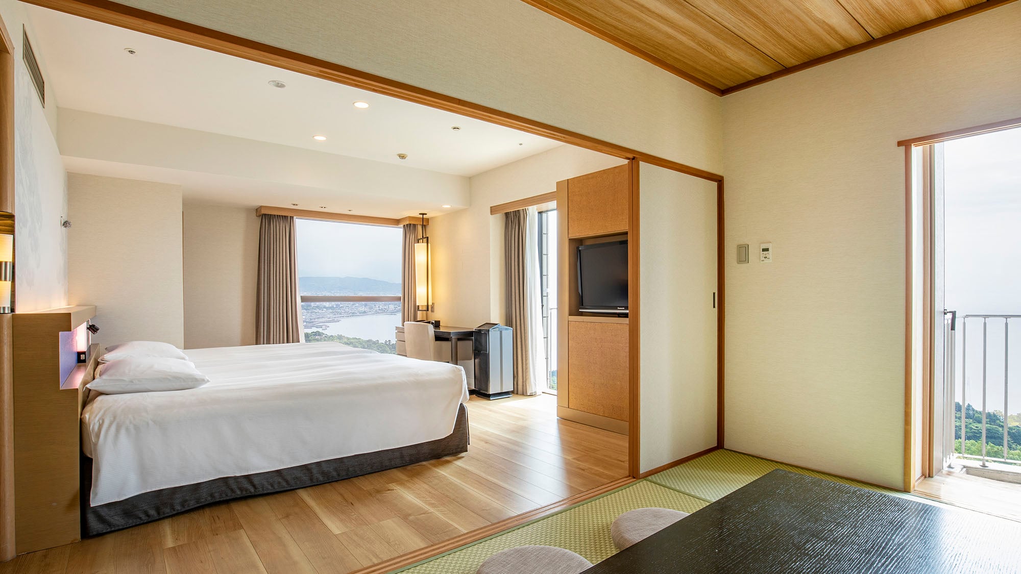 Japanese Corner Suite