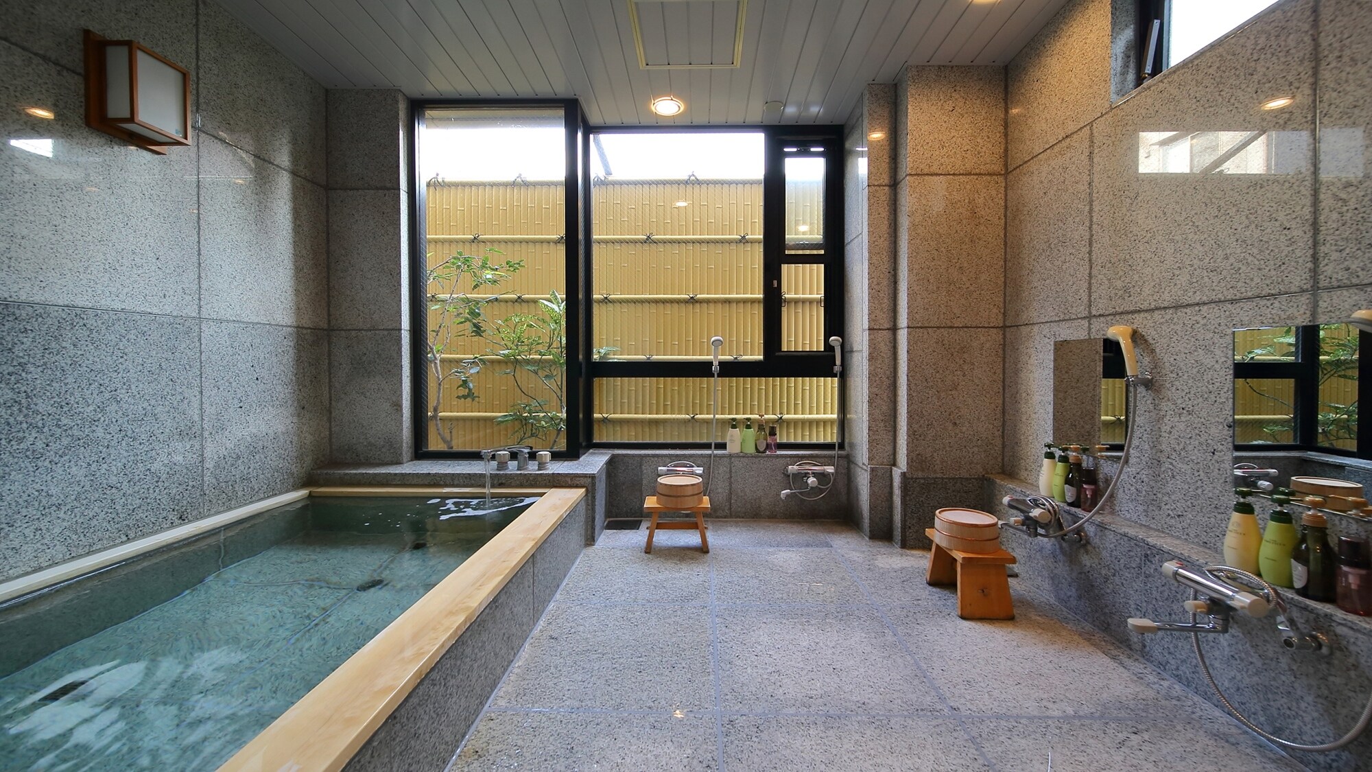 Large communal bath for men
