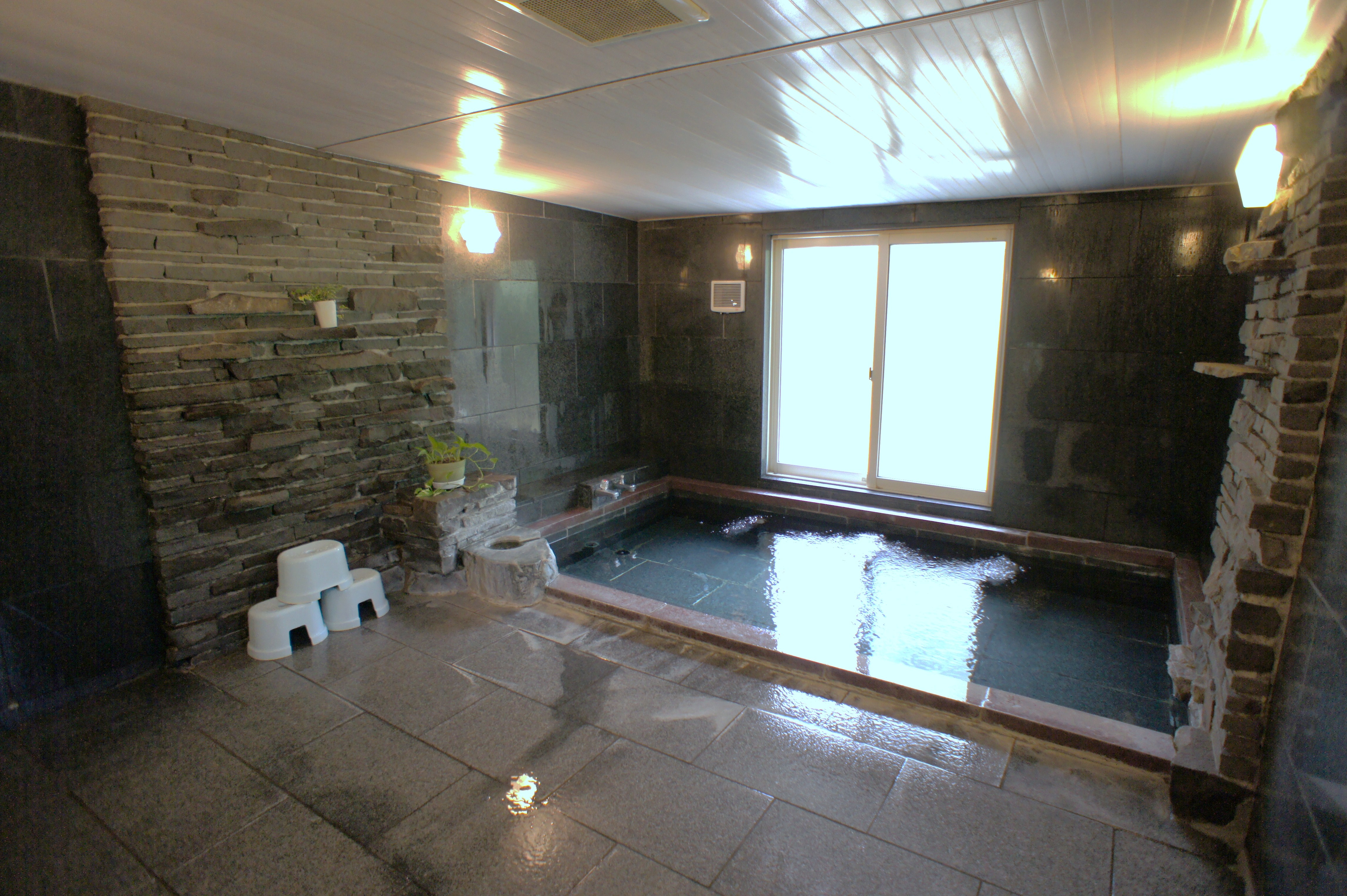 Private bath (artificial hot spring/maifan stone bath)