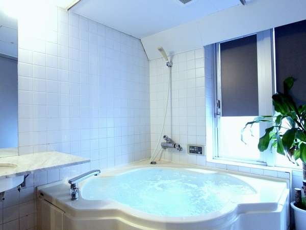 Bathroom with jacuzzi, separate bath and toilet ♪