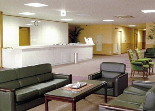 Front desk/lobby