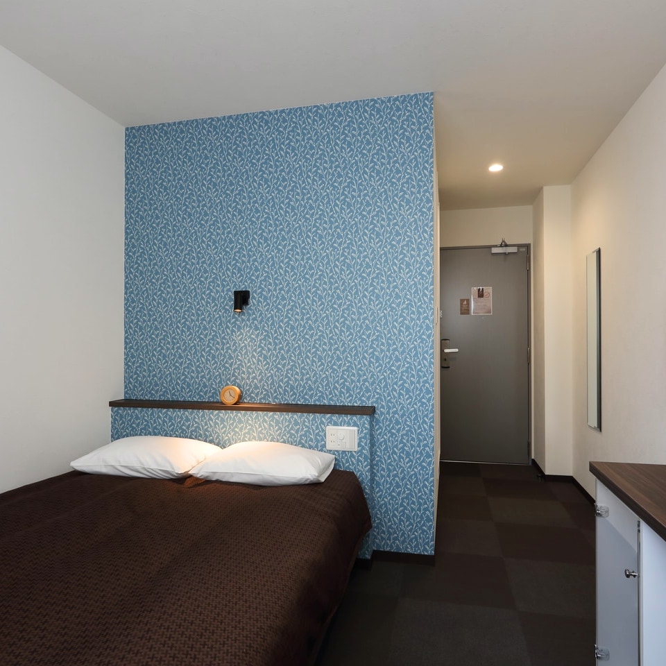 New building double (with bath and toilet): Creates a comfortable space with natural wallpaper. Relax in a spacious bed.