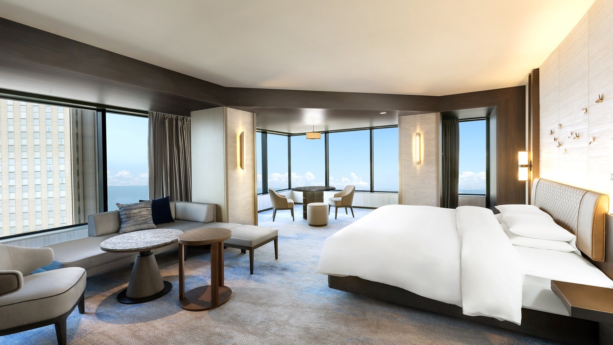 Club Premier King Room