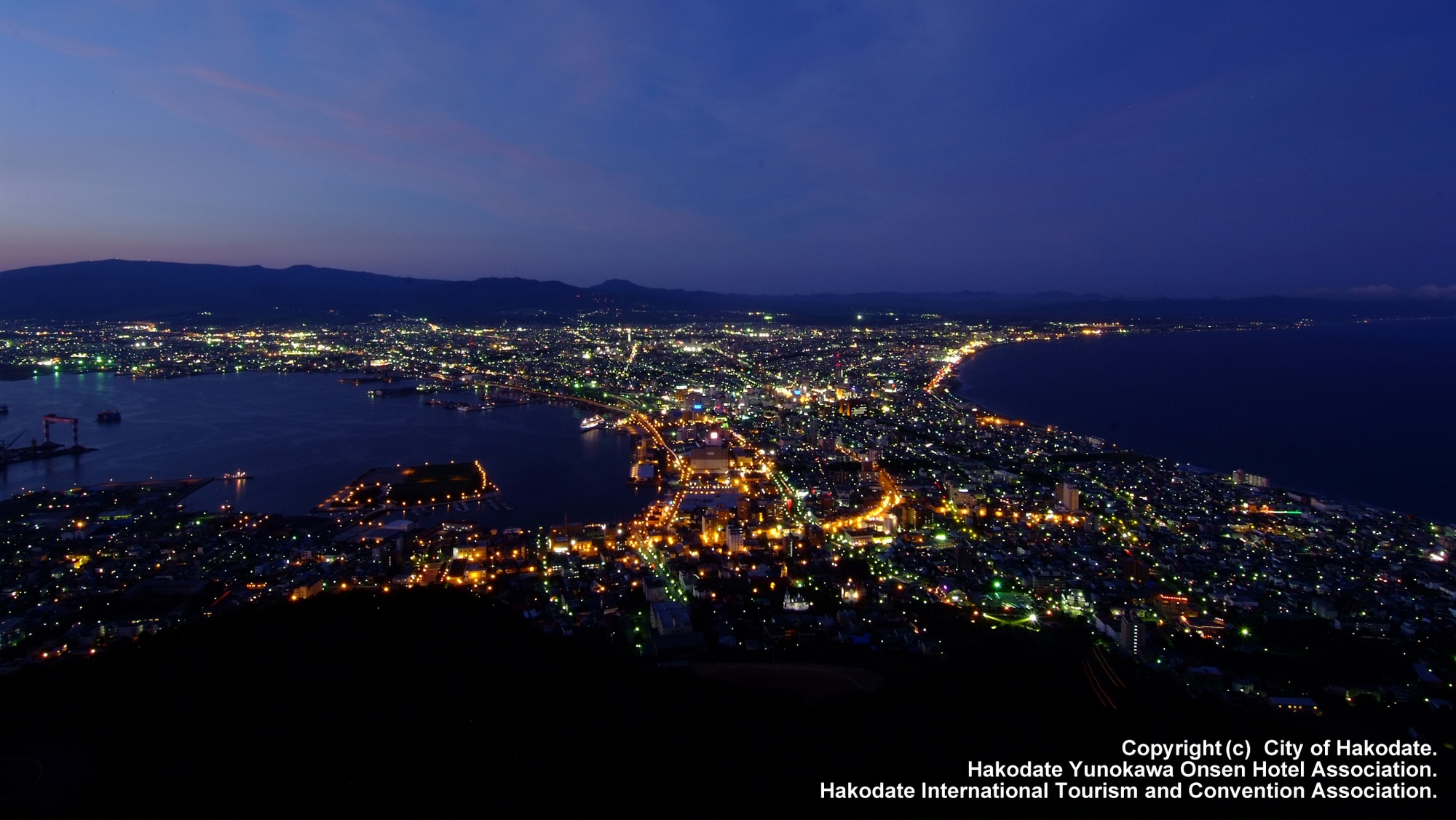 Pemandangan malam Gunung Hakodate