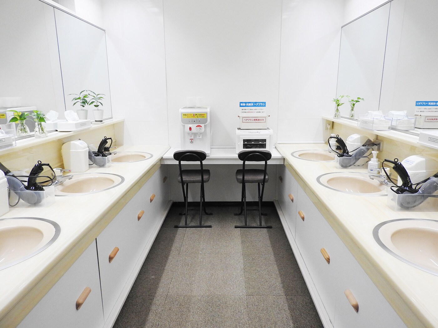 4F washroom