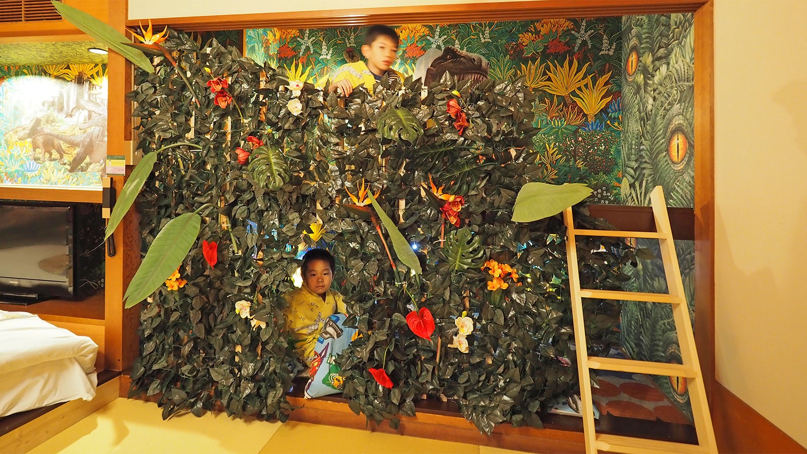 Dinosaur Room [T-REX]