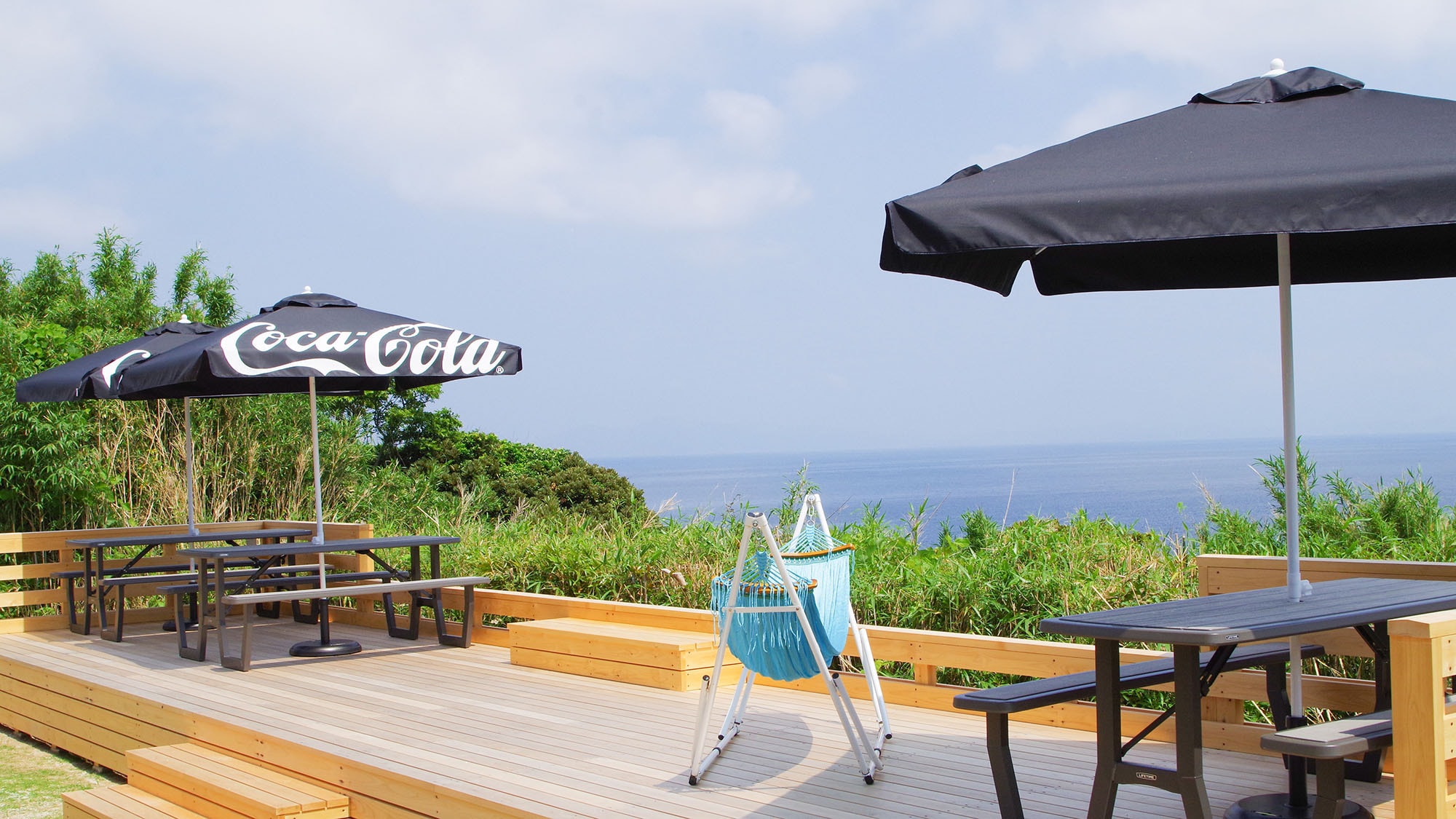 ・[สิ่งอำนวยความสะดวก] ขอบฟ้าที่คุณจะอยากมองดูตลอดไปจากระเบียงไม้