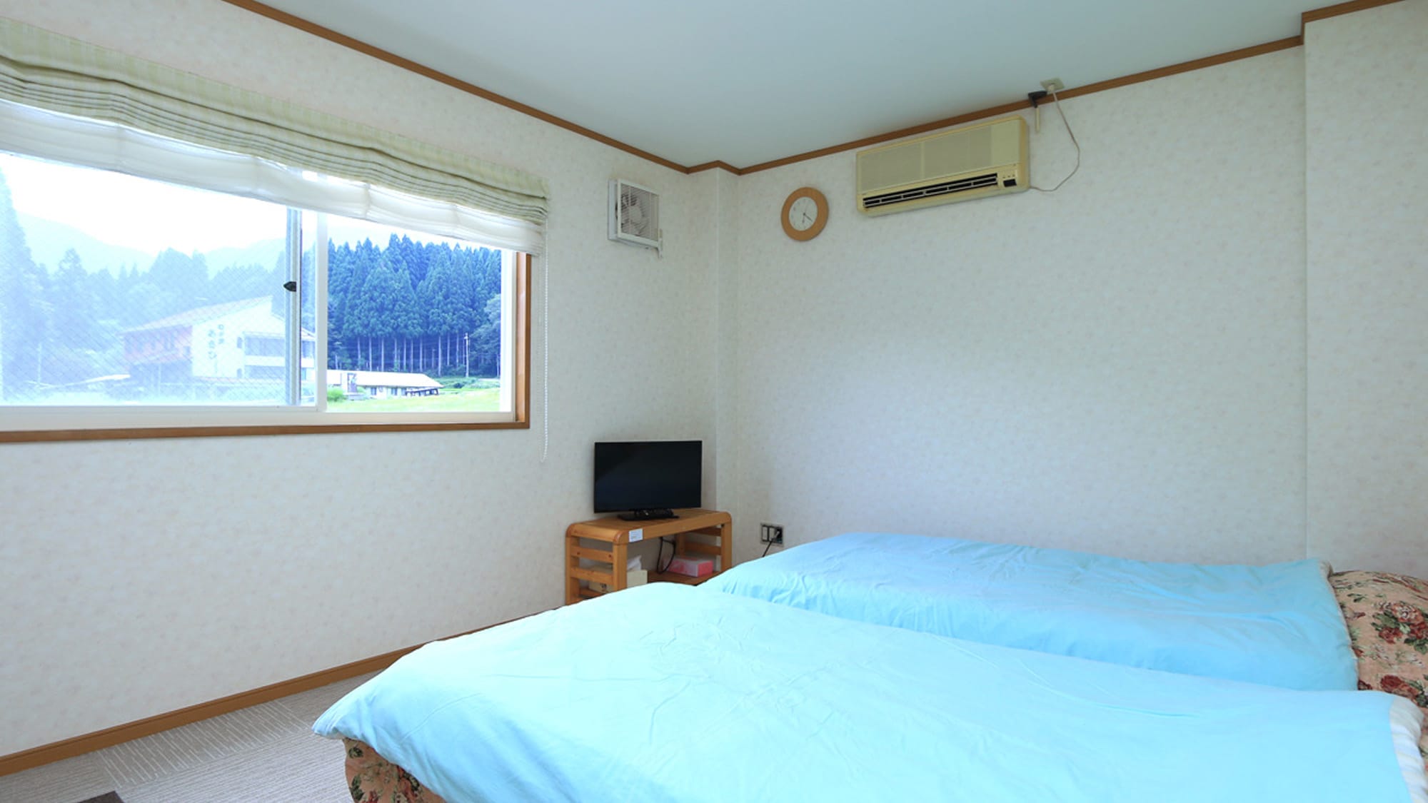 You can enjoy a comfortable and quiet stay surrounded by nature.