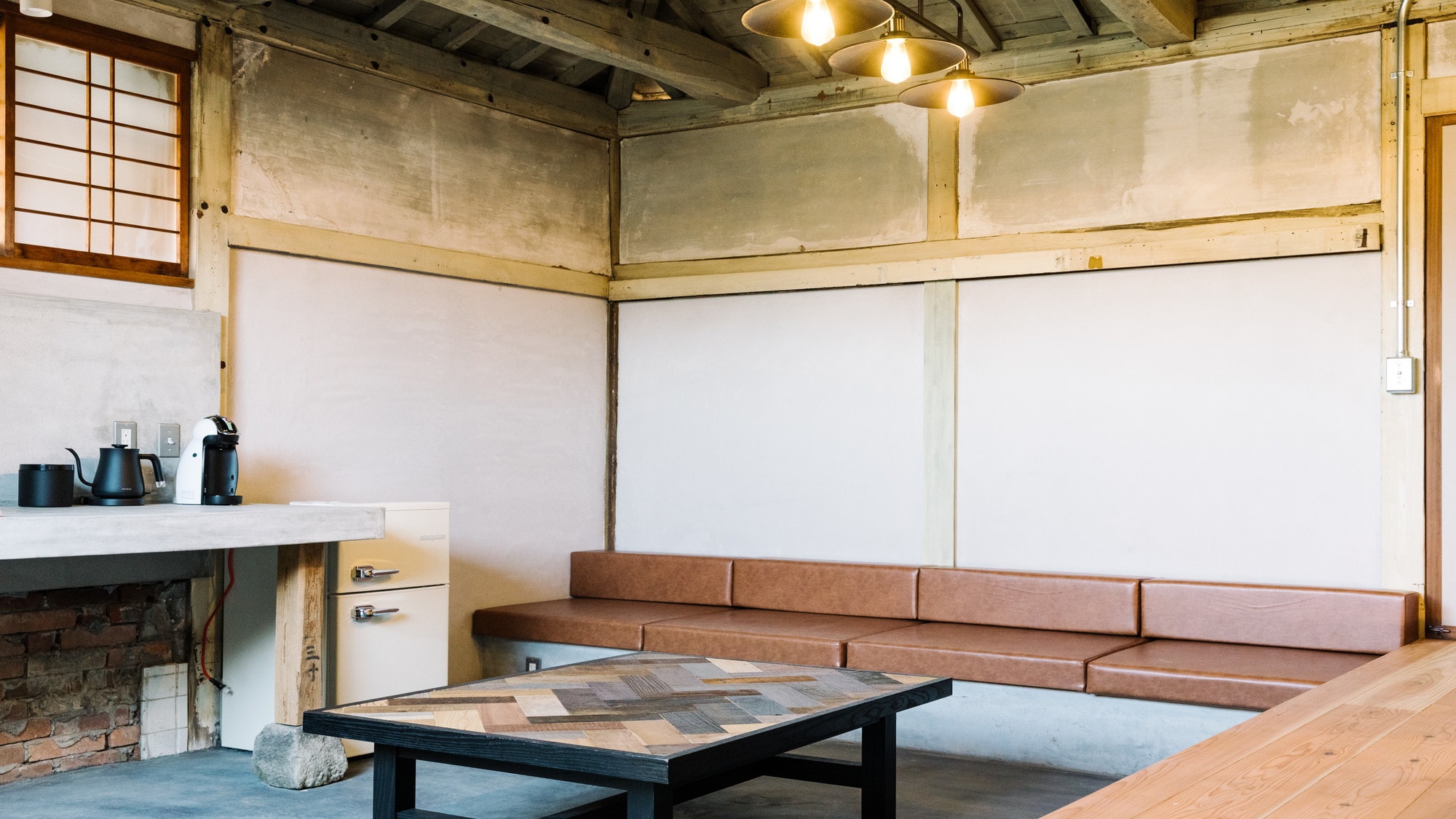 Uematsu 302 | Relaxing time in the living room