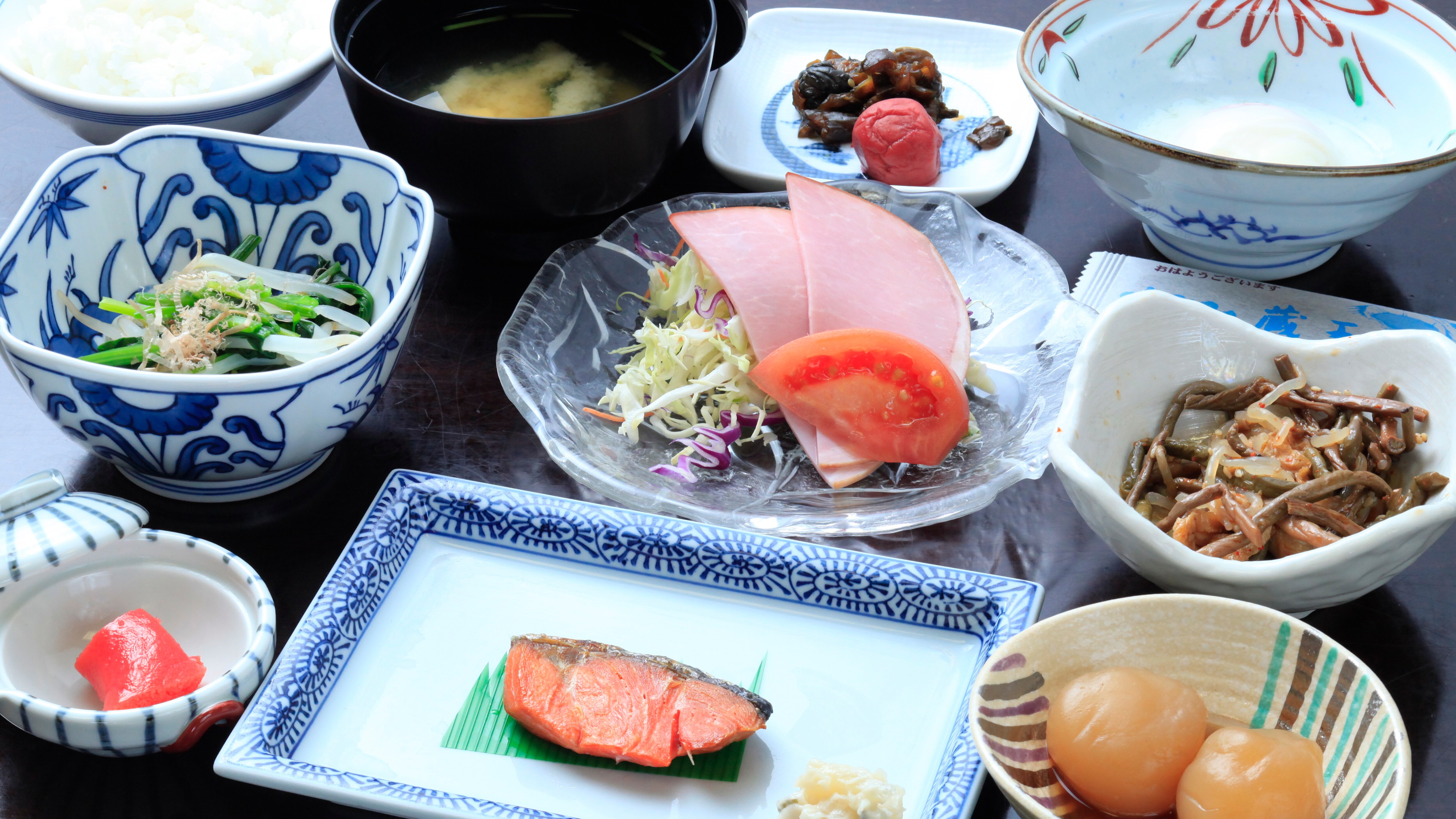 Sarapan / Set makanan Jepang sederhana tanpa dekorasi * Gambar