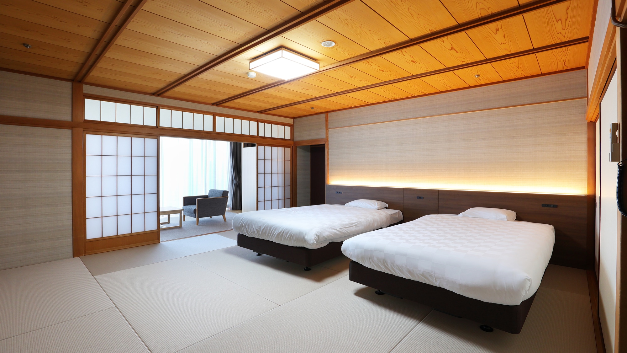 Modern Japanese style twin room with open-air bath